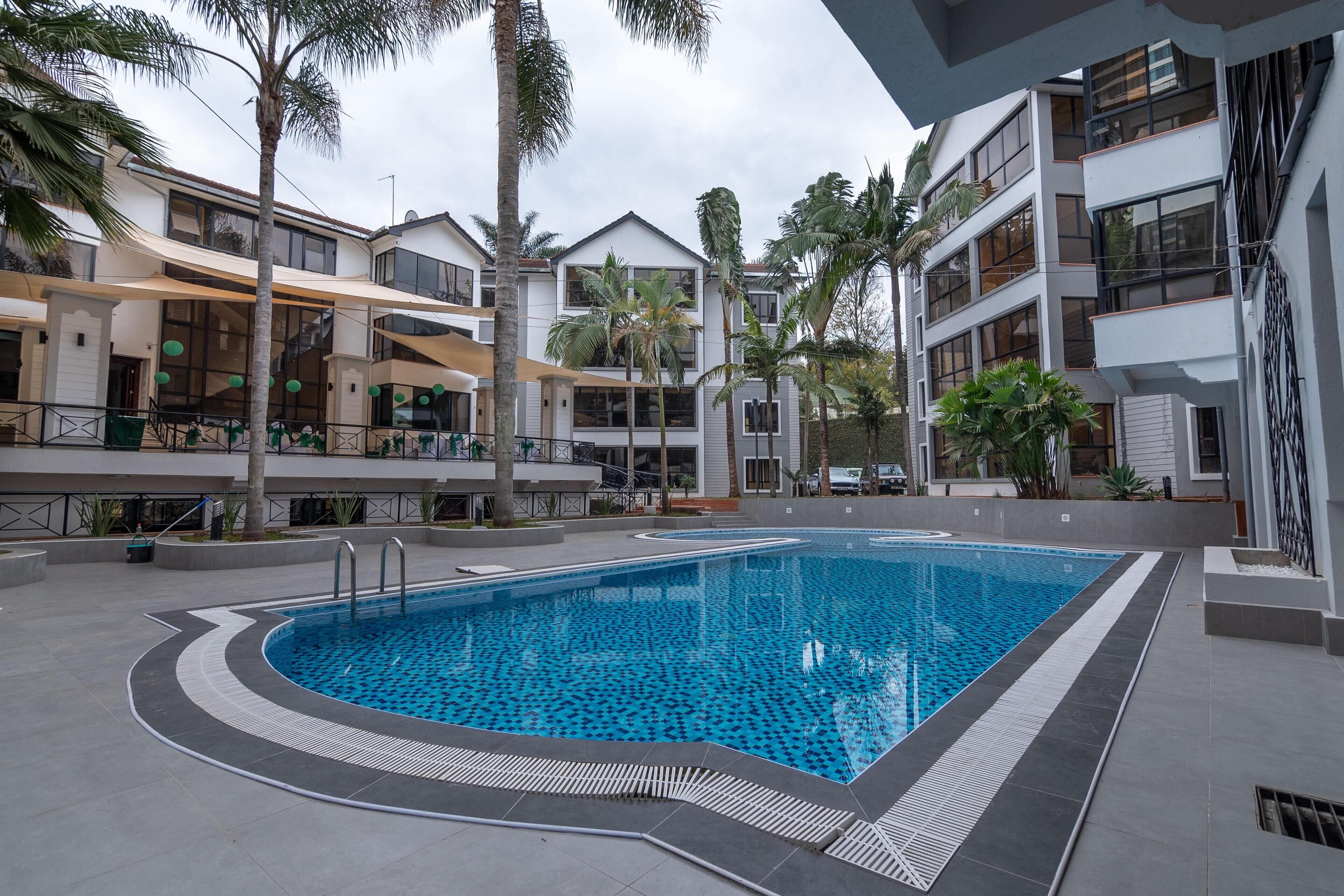 Cysuites Apartment Hotel 4*