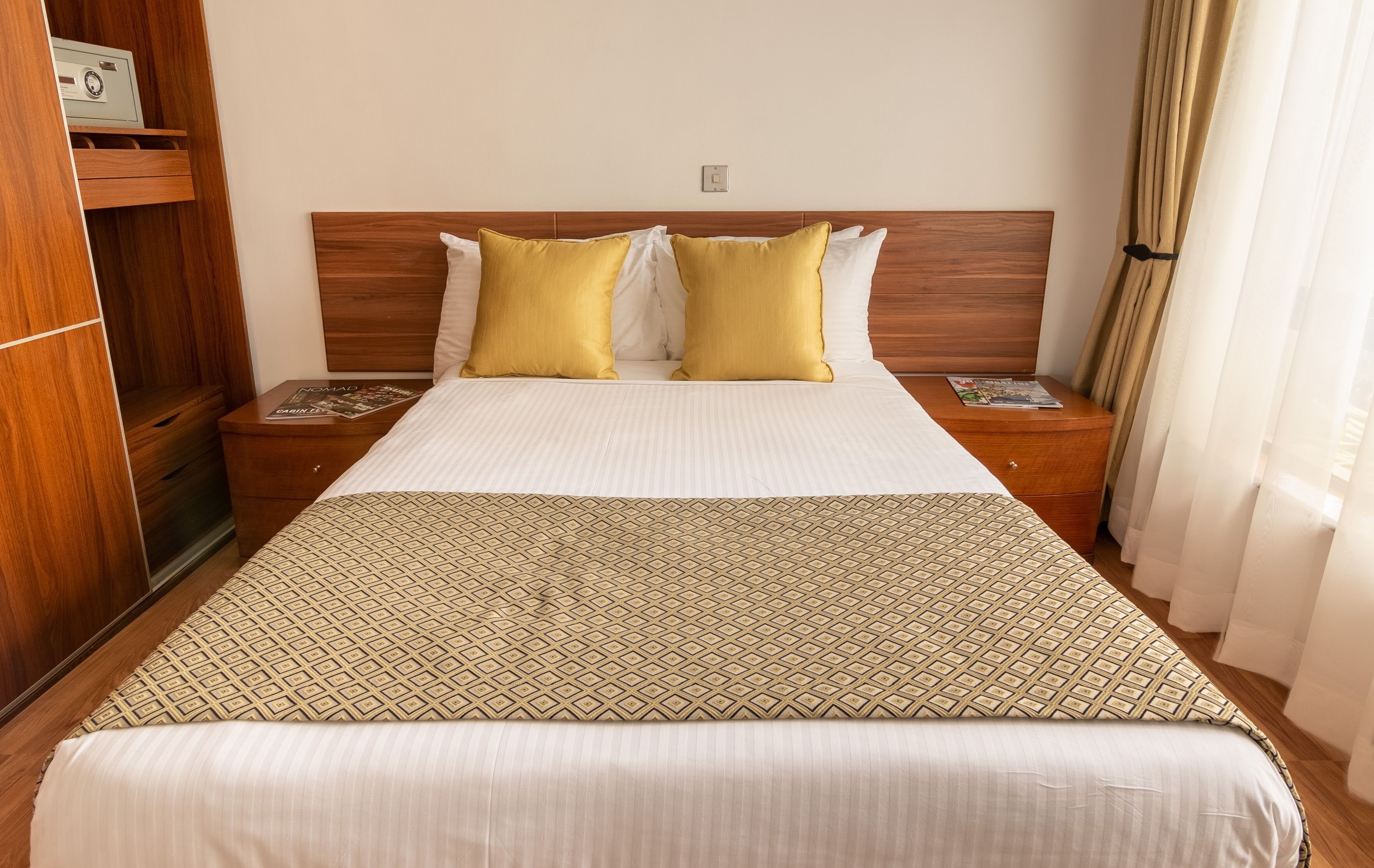 Cysuites Apartment Hotel 4*