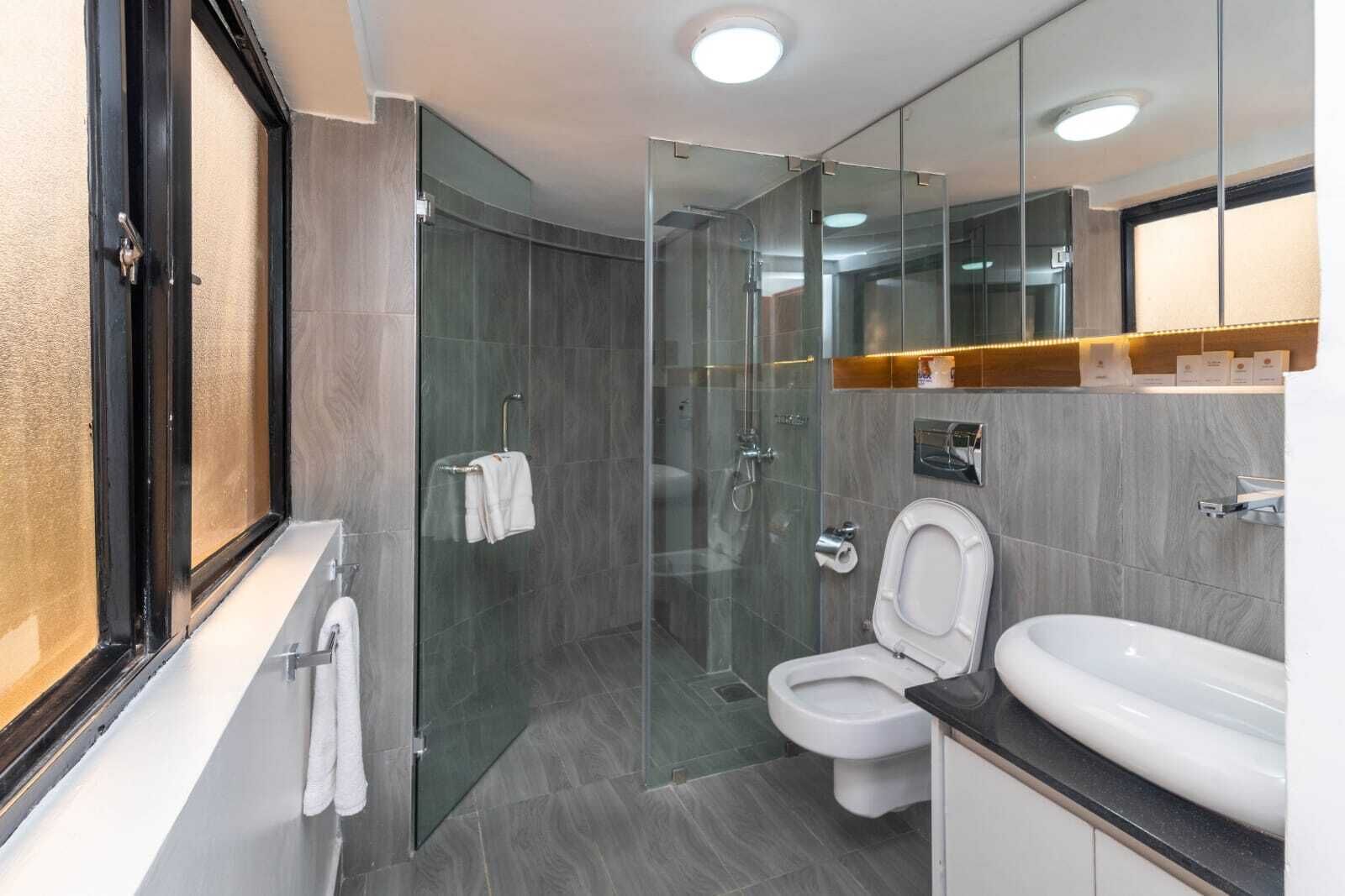 Cysuites Apartment Hotel 4*