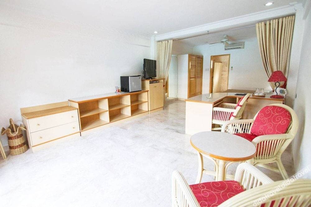Clarkton Hotel Apartment 4*