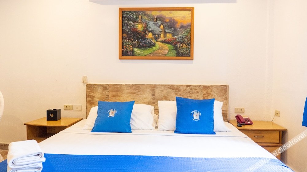 Clarkton Hotel Apartment 4*