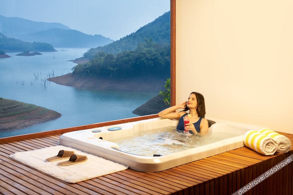 Mountain Shadows Resort Wayanad 5*