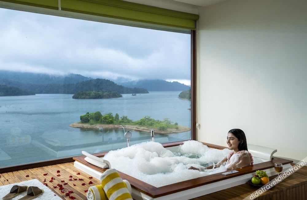 Mountain Shadows Resort Wayanad 5*