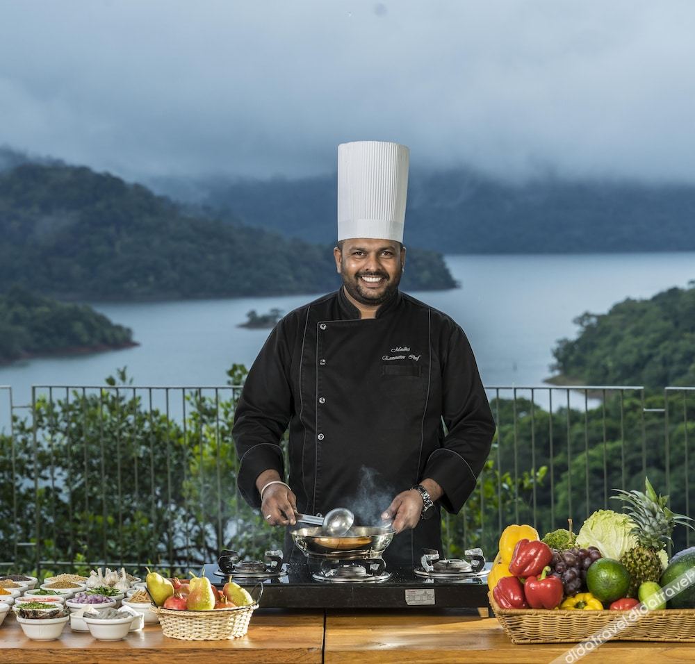 Mountain Shadows Resort Wayanad 5*