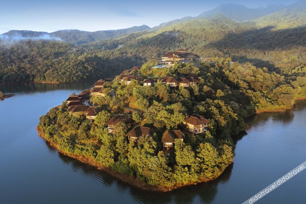 Mountain Shadows Resort Wayanad 5*