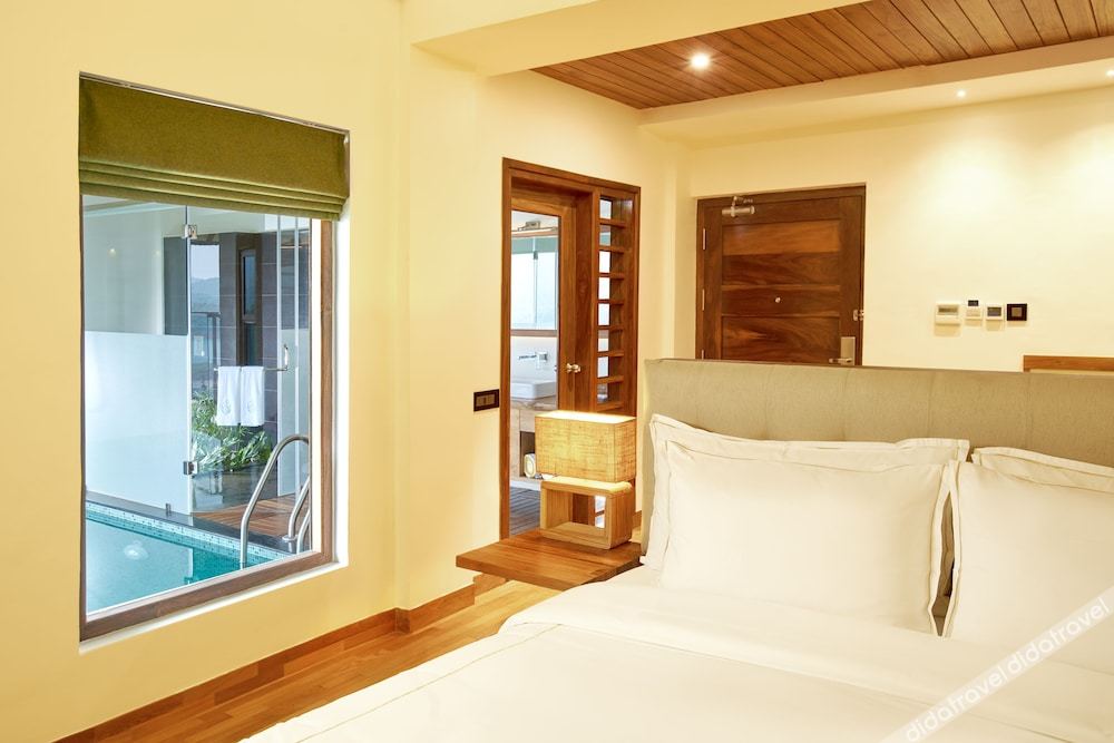 Mountain Shadows Resort Wayanad 5*