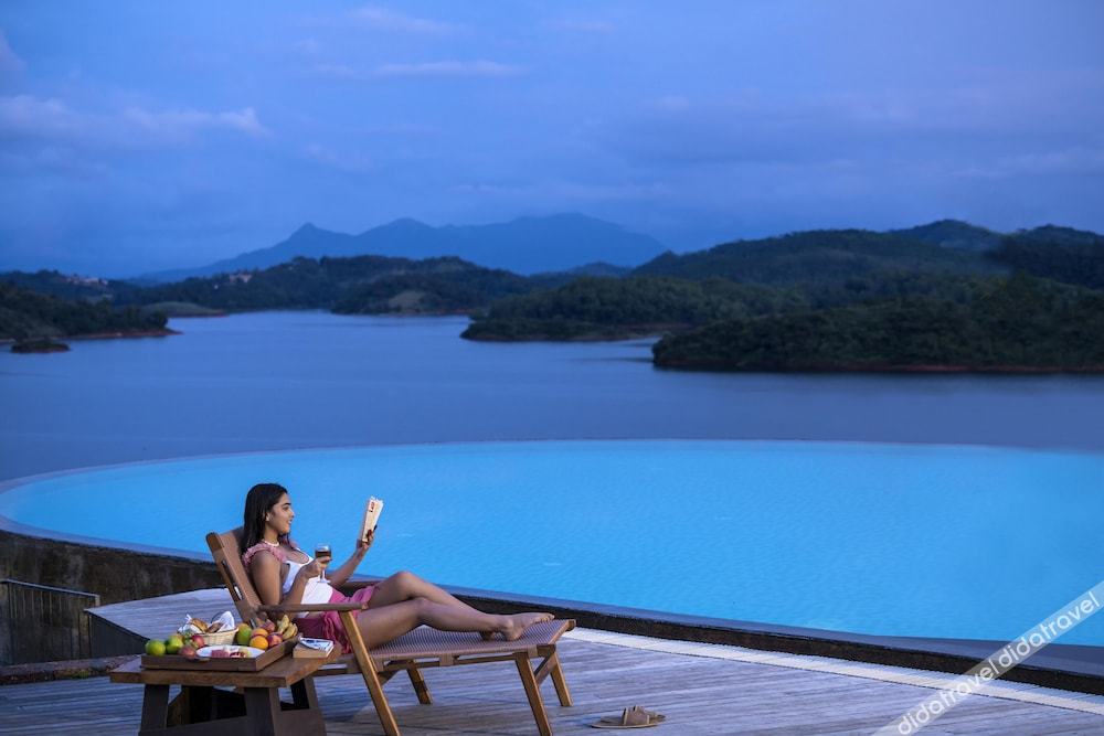 Mountain Shadows Resort Wayanad 5*