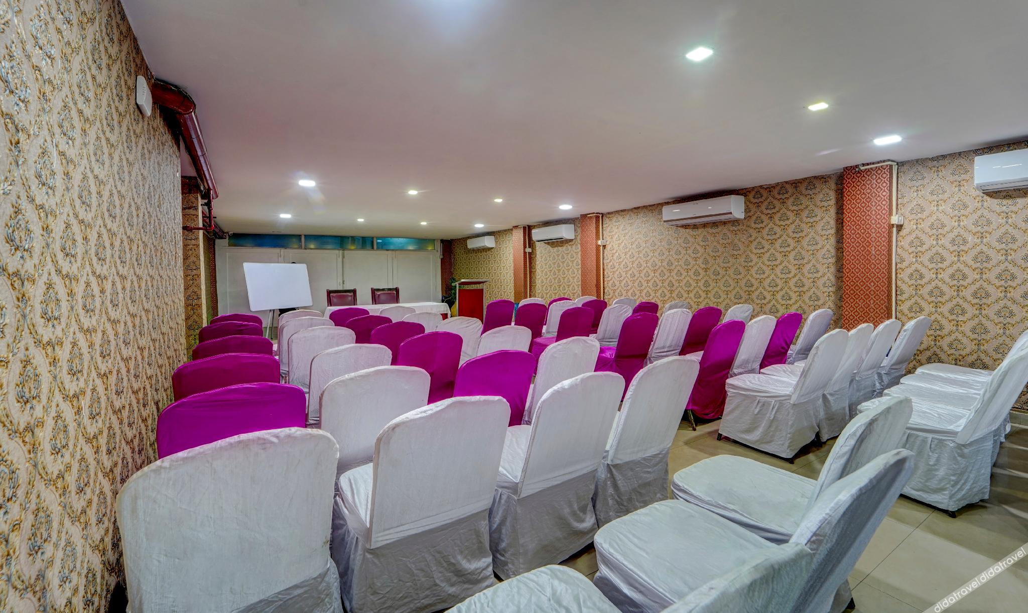 Itsy Hotels Buddha Inn 3*