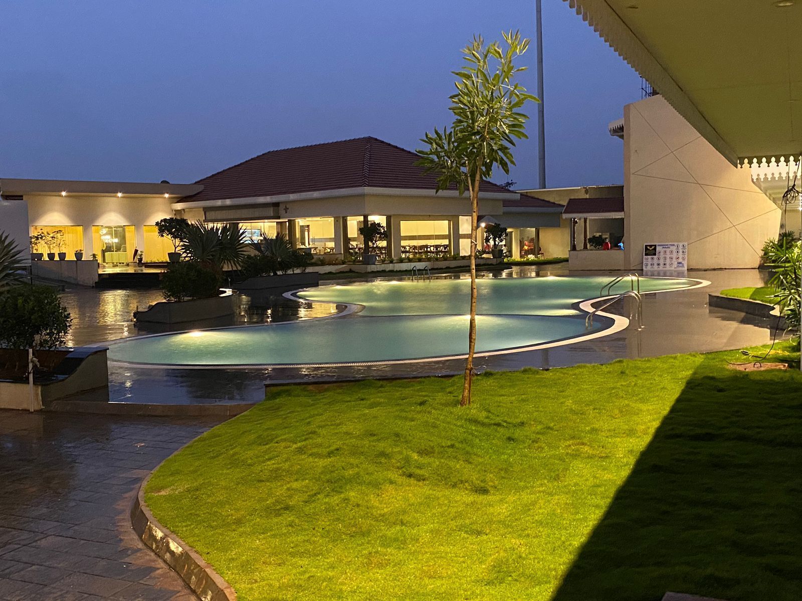 Hotel Mayura Presidency Belagavi 4*