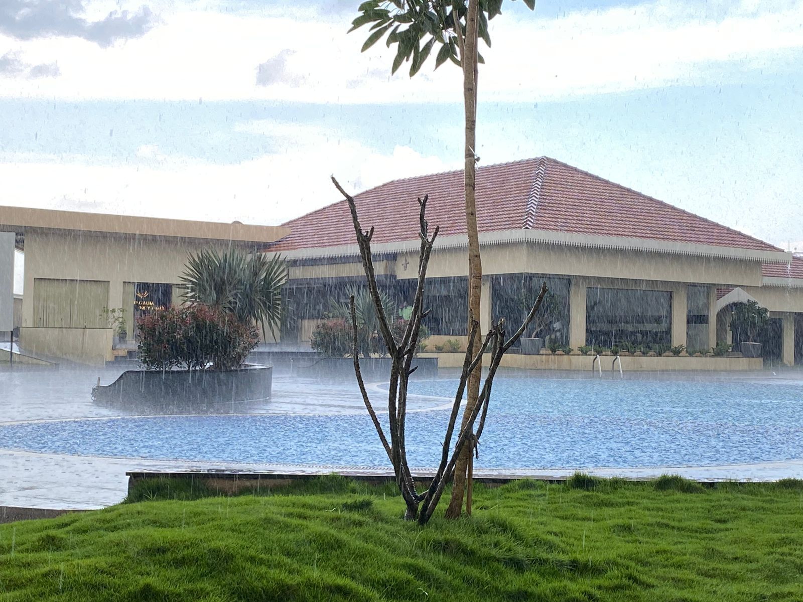 Hotel Mayura Presidency Belagavi 4*