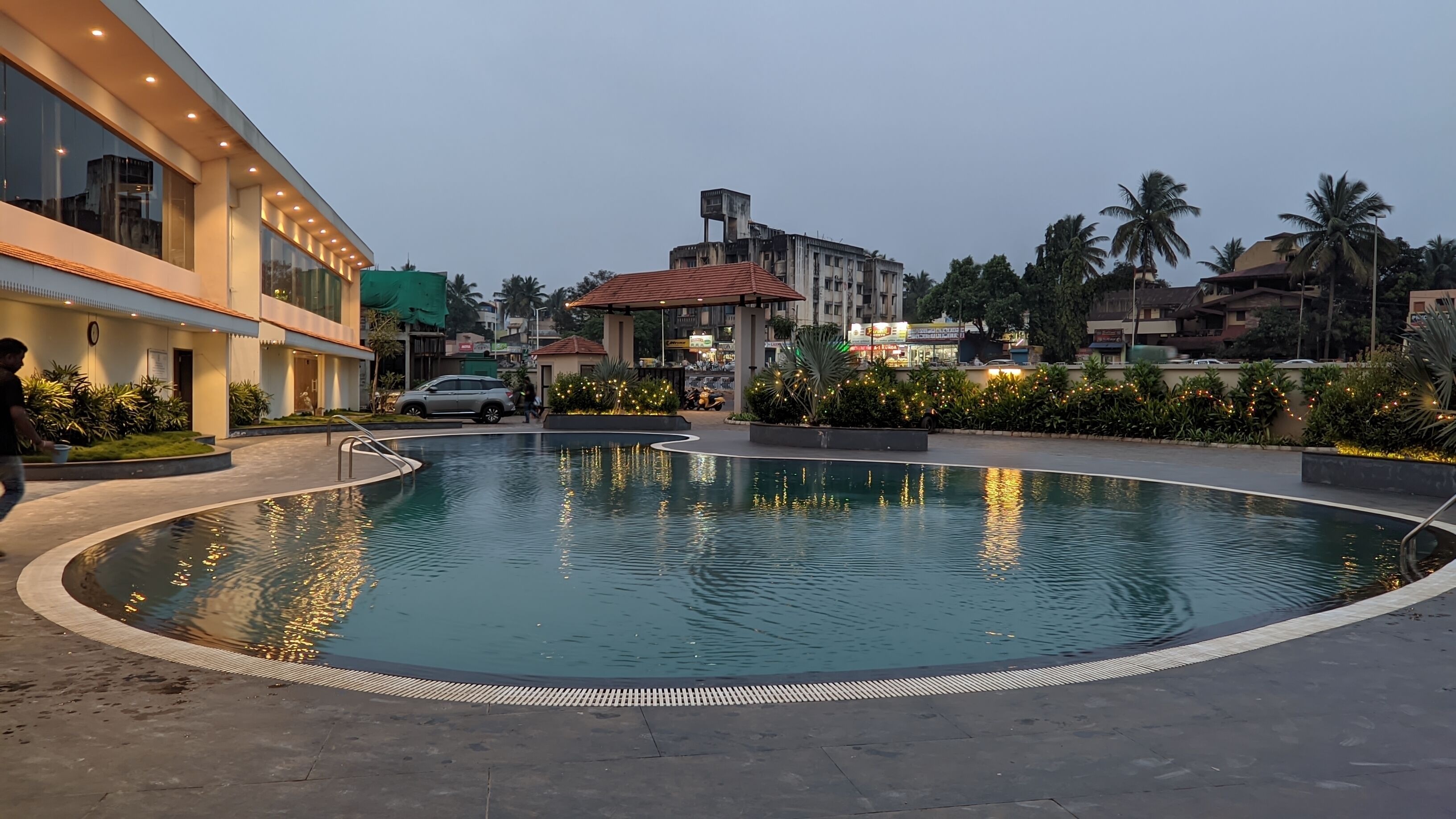 Hotel Mayura Presidency Belagavi 4*