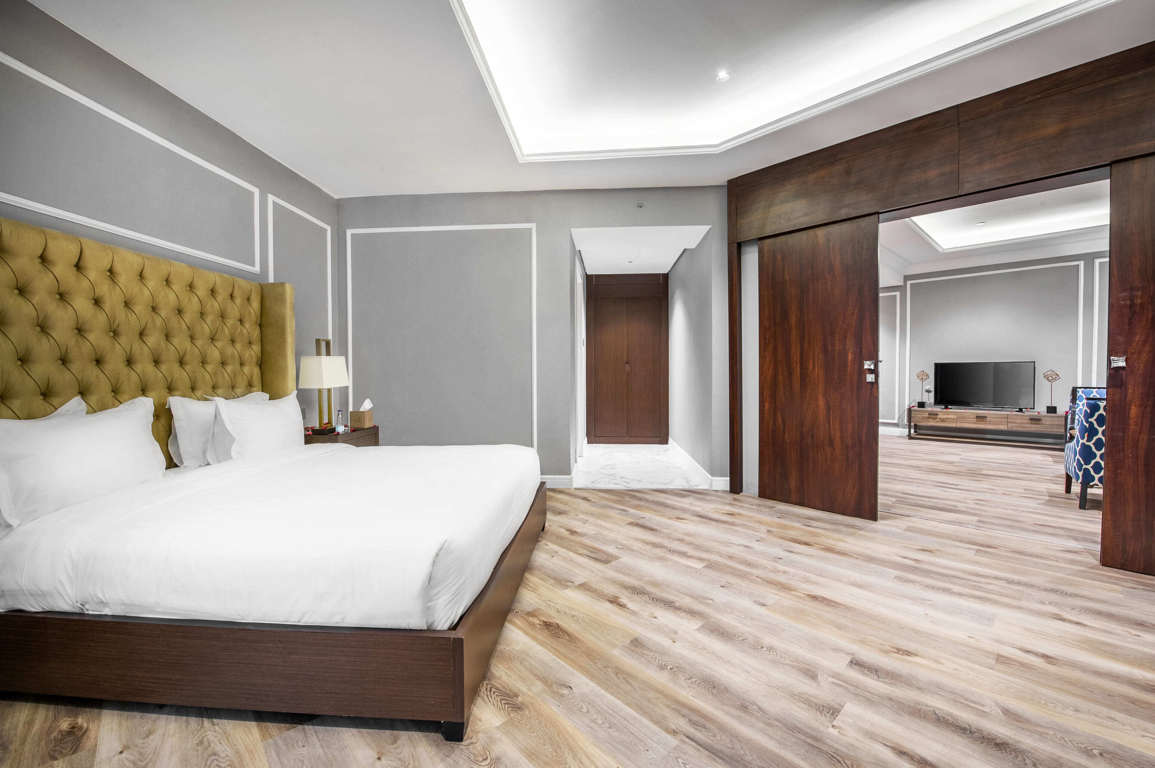 Suknai Royal Hotel 1*