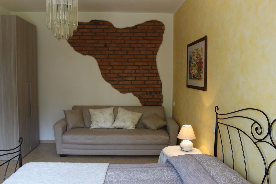 B&B Acero Rosso 3*