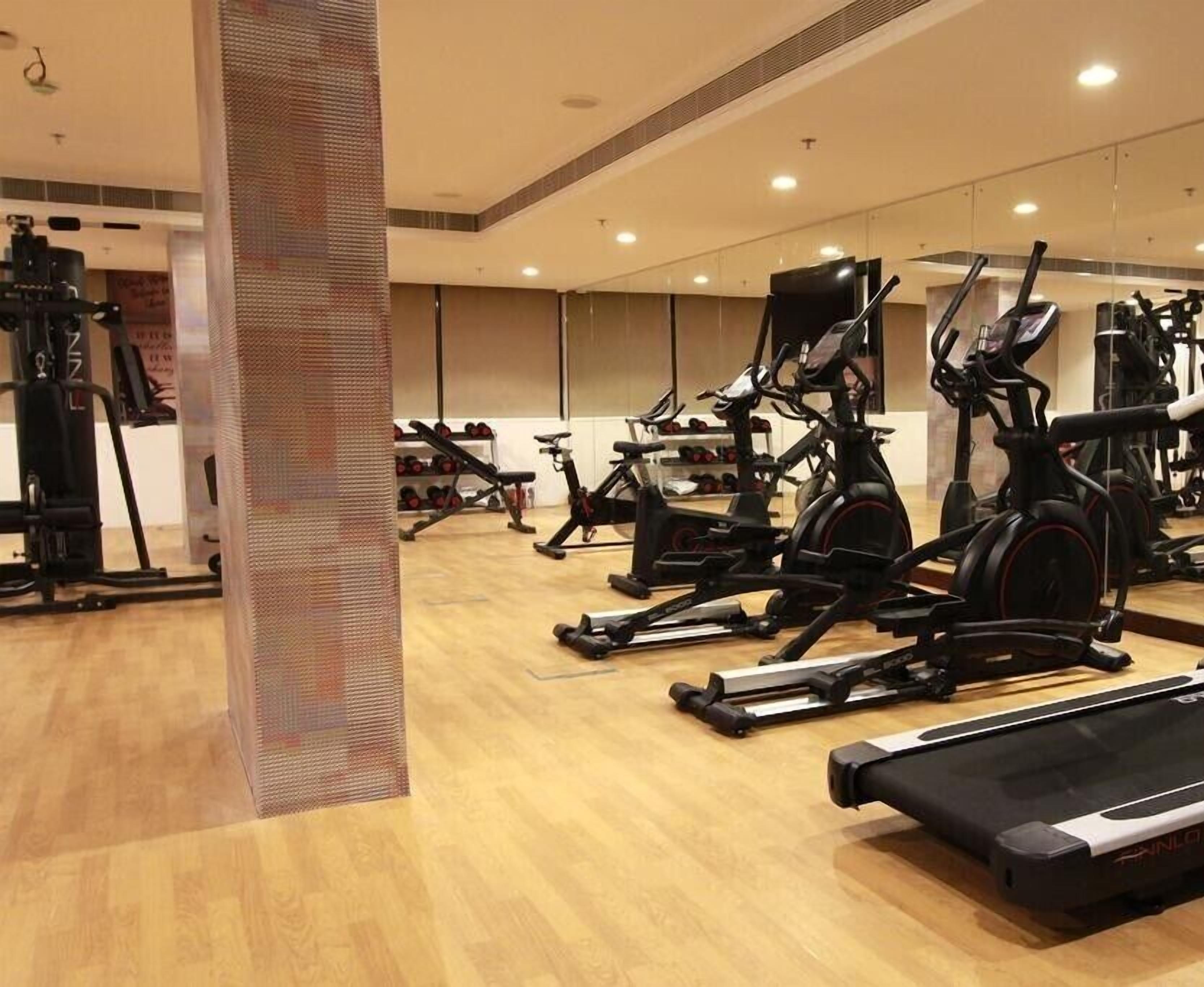 Royal Crown Hotel 4*