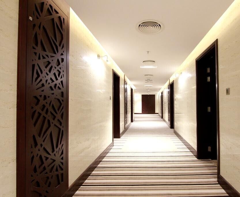 Royal Crown Hotel 4*