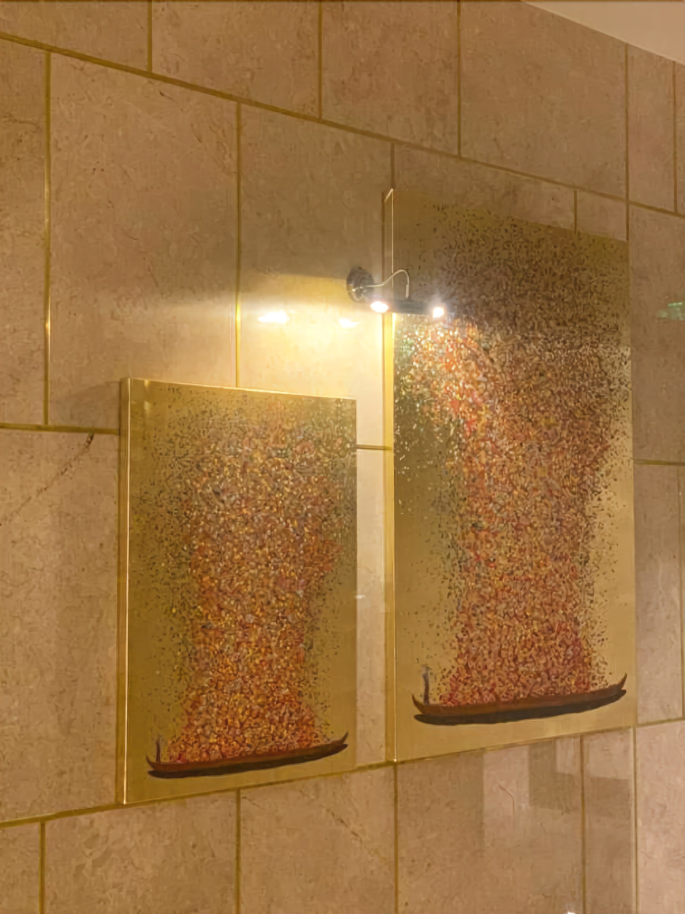 Royal Crown Hotel 4*