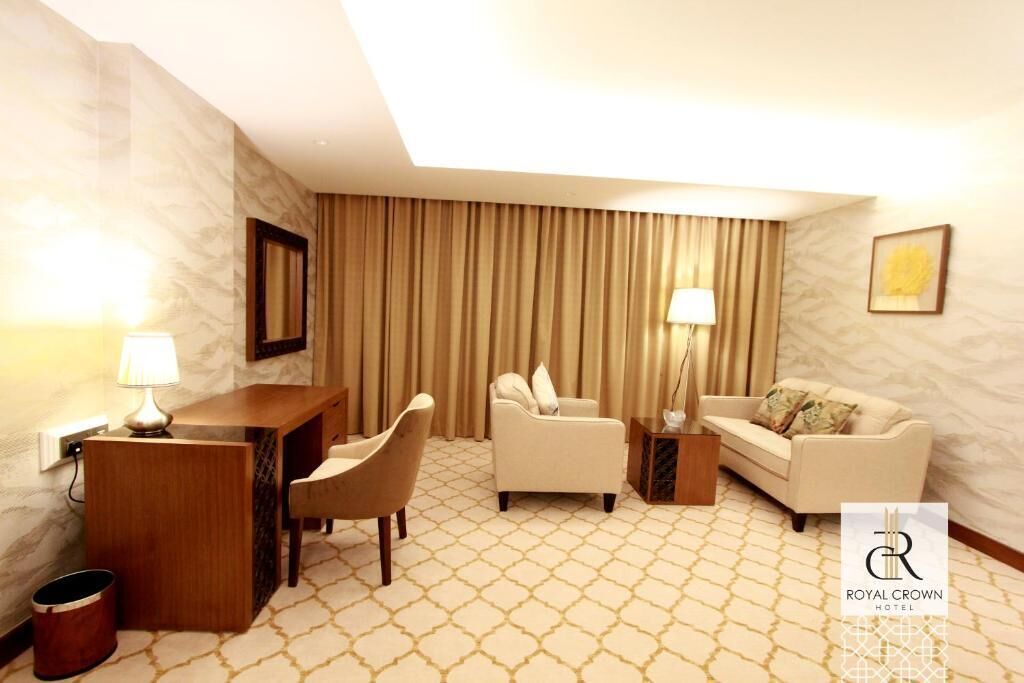 Royal Crown Hotel 4*