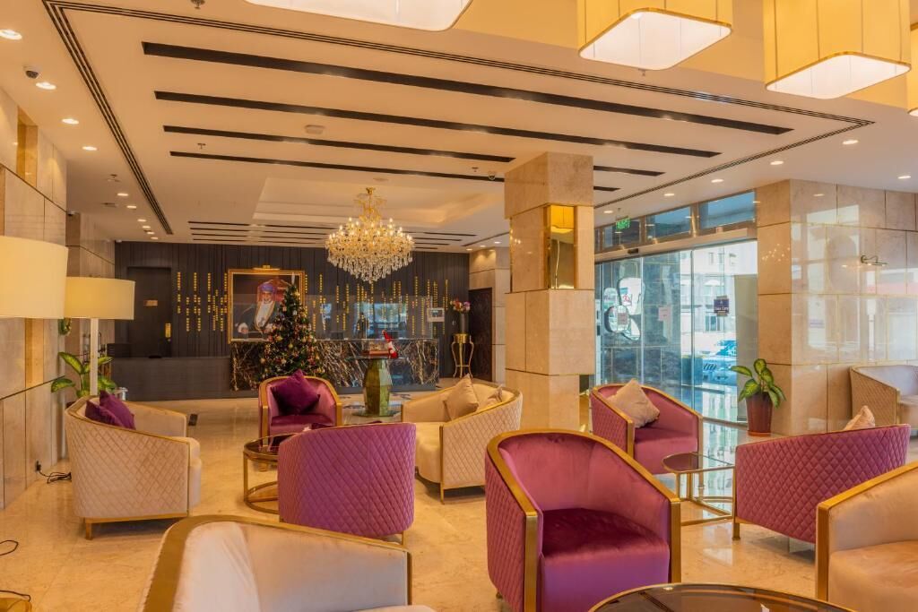 Royal Crown Hotel 4*