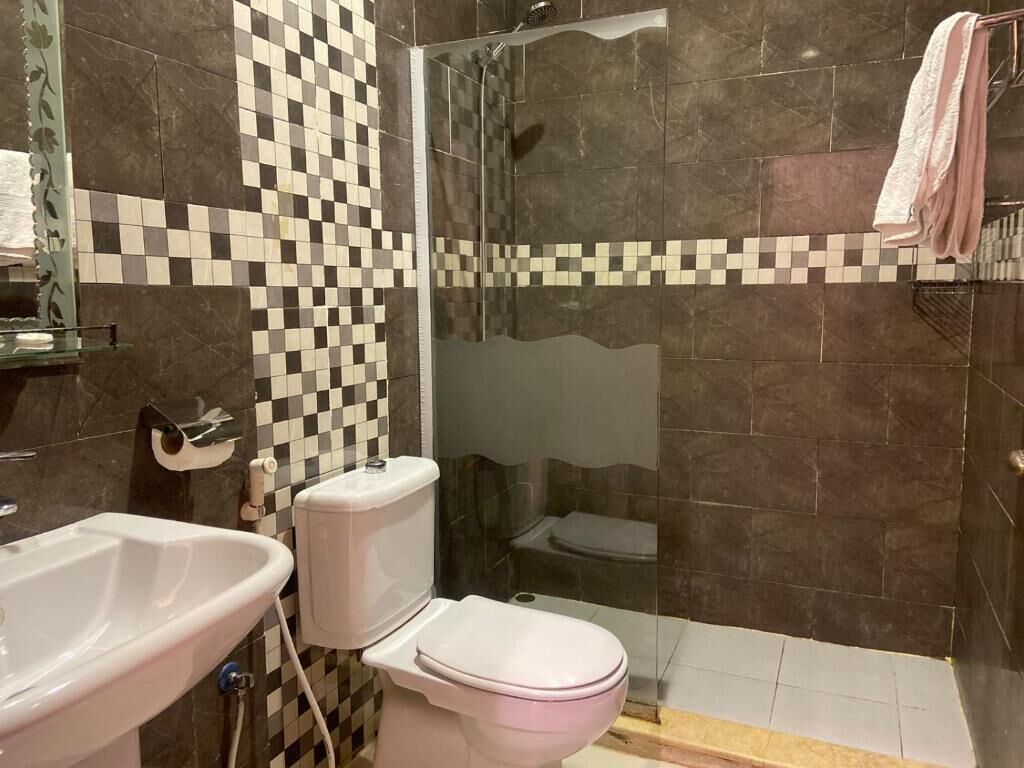 Makarim Palm Hotel 2*