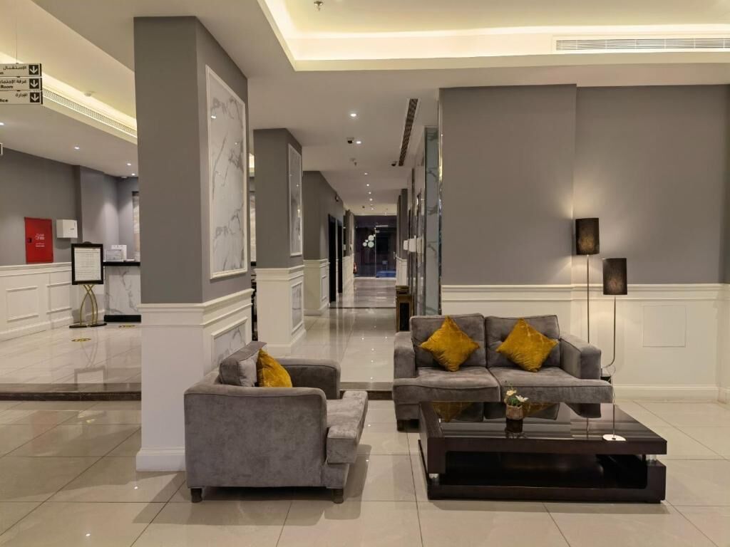 Makarim Palm Hotel 2*