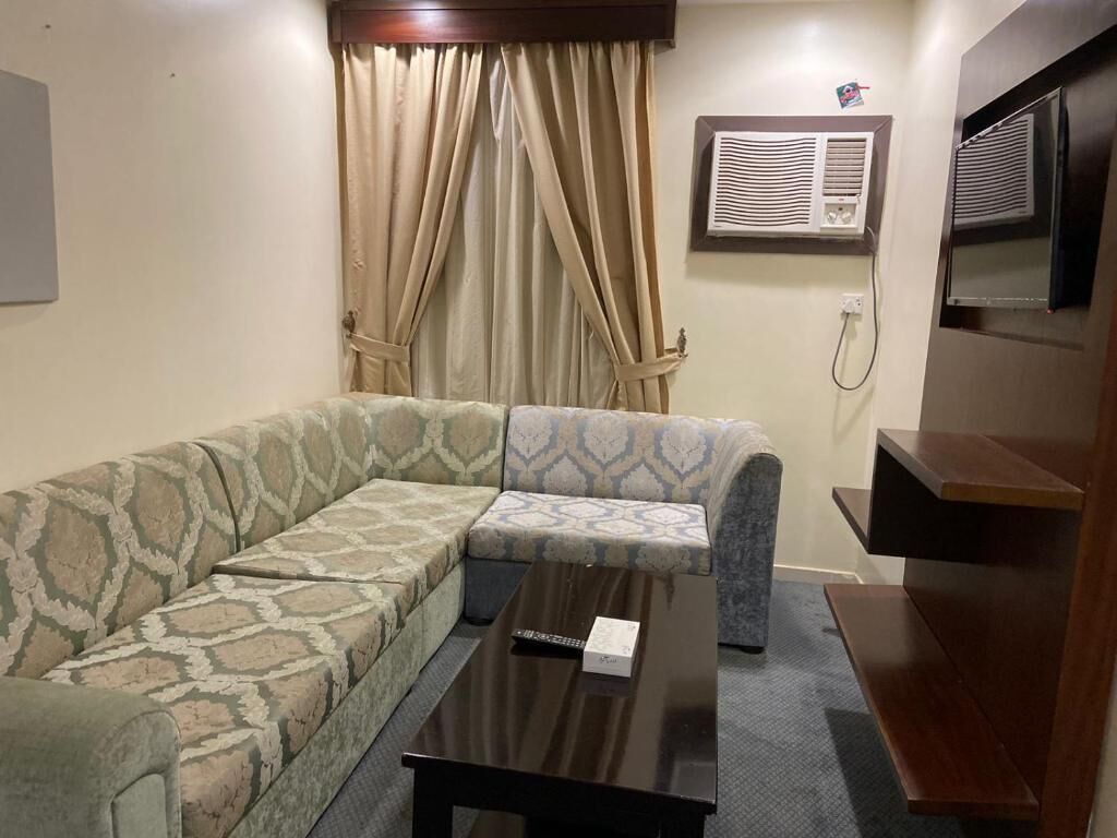 Makarim Palm Hotel 2*