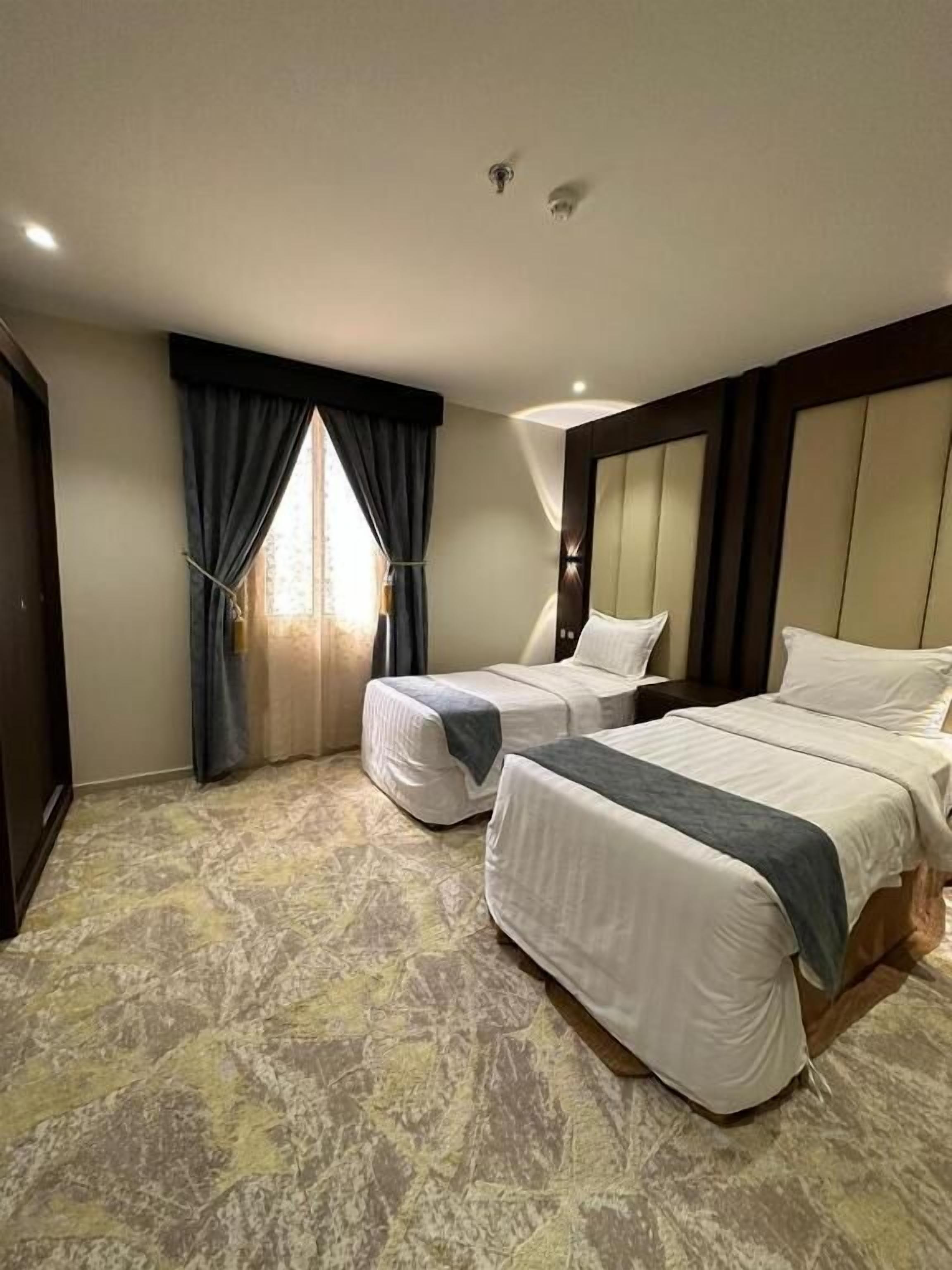 Makarim Palm Hotel 2*