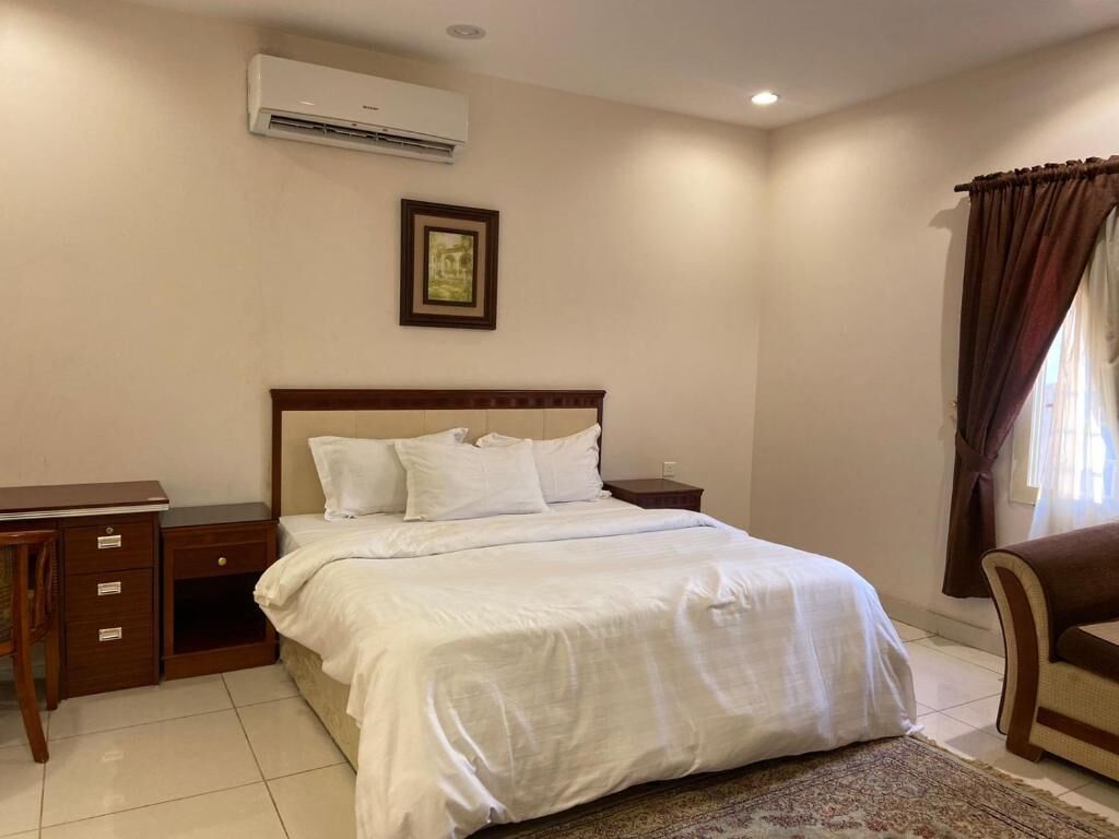 Makarim Palm Hotel 2*