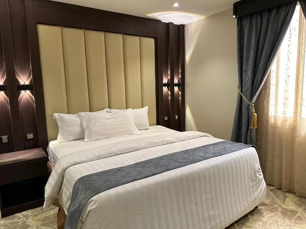 Makarim Palm Hotel 2*