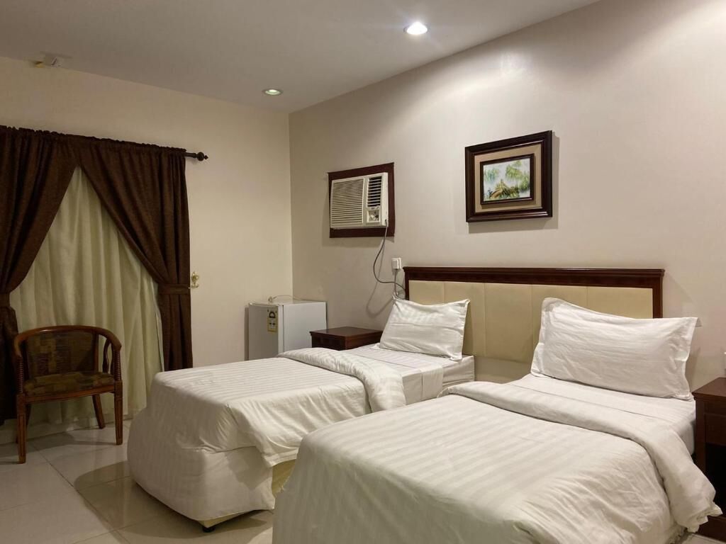 Makarim Palm Hotel 2*