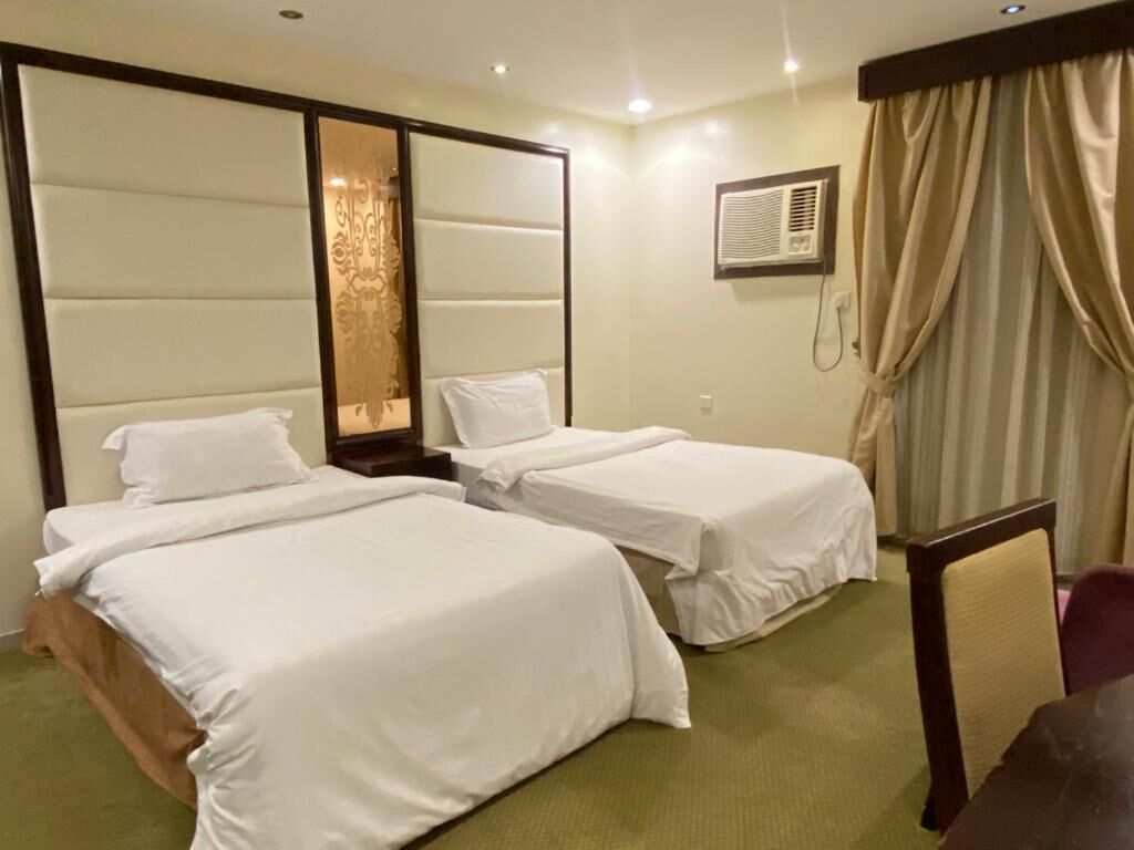 Makarim Palm Hotel 2*