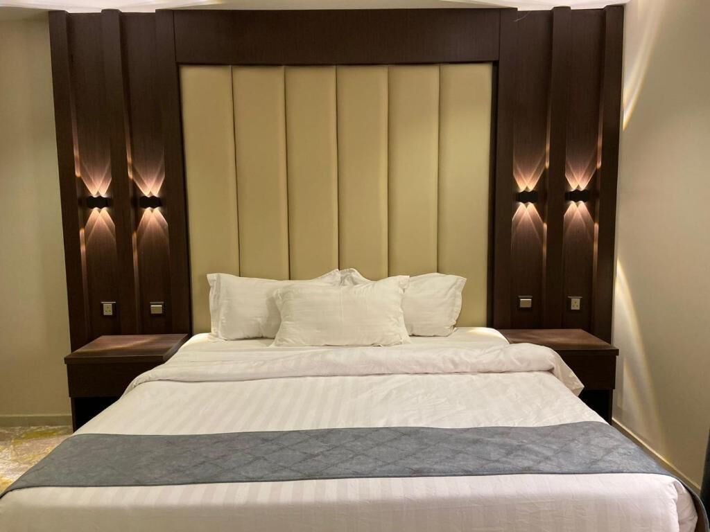Makarim Palm Hotel 2*