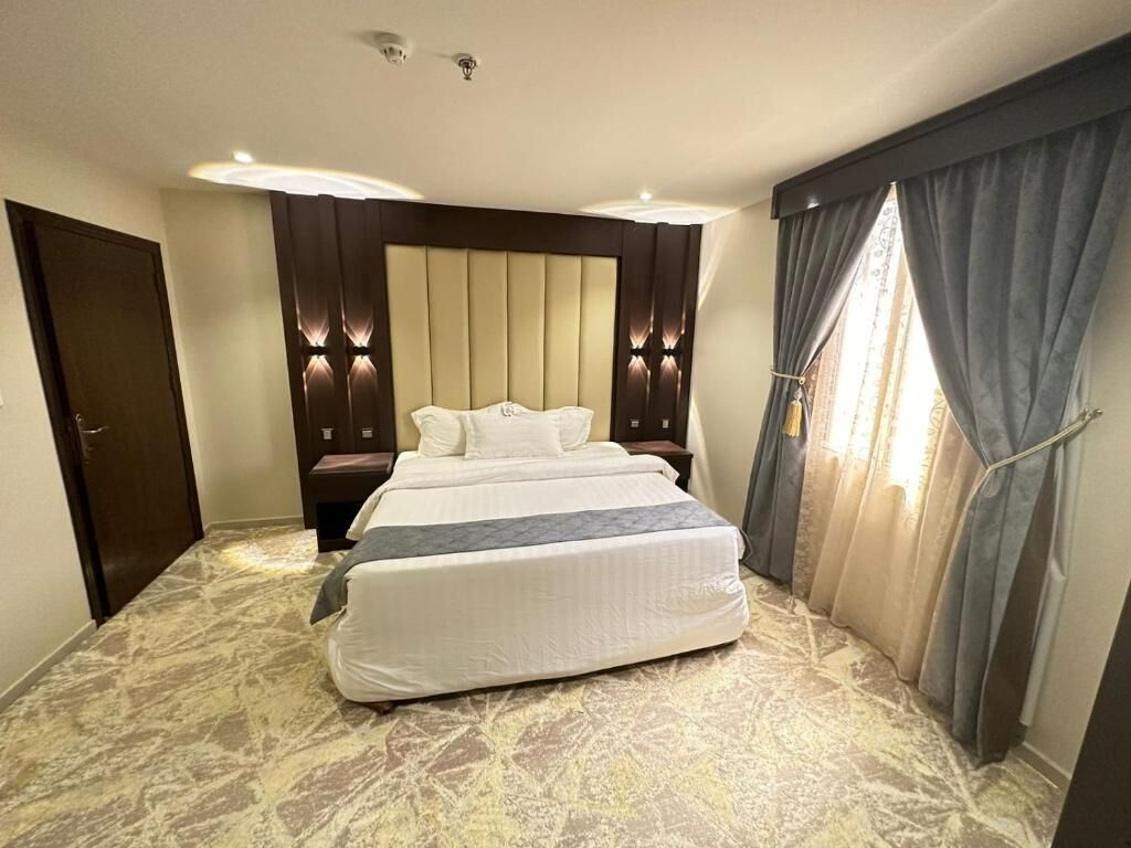 Makarim Palm Hotel 2*