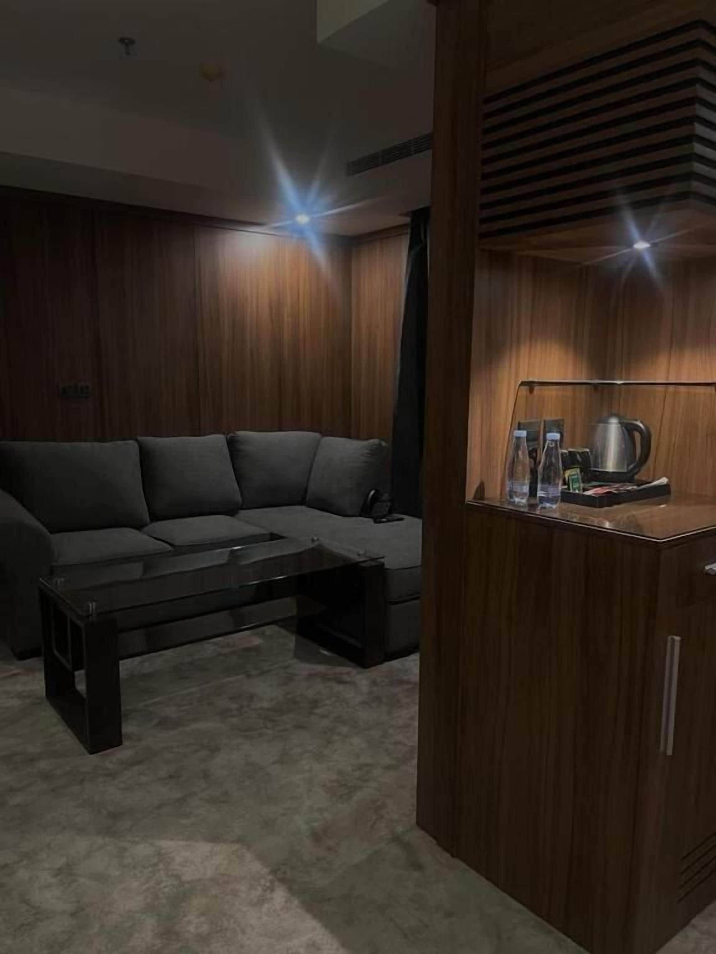 E hotel 3*