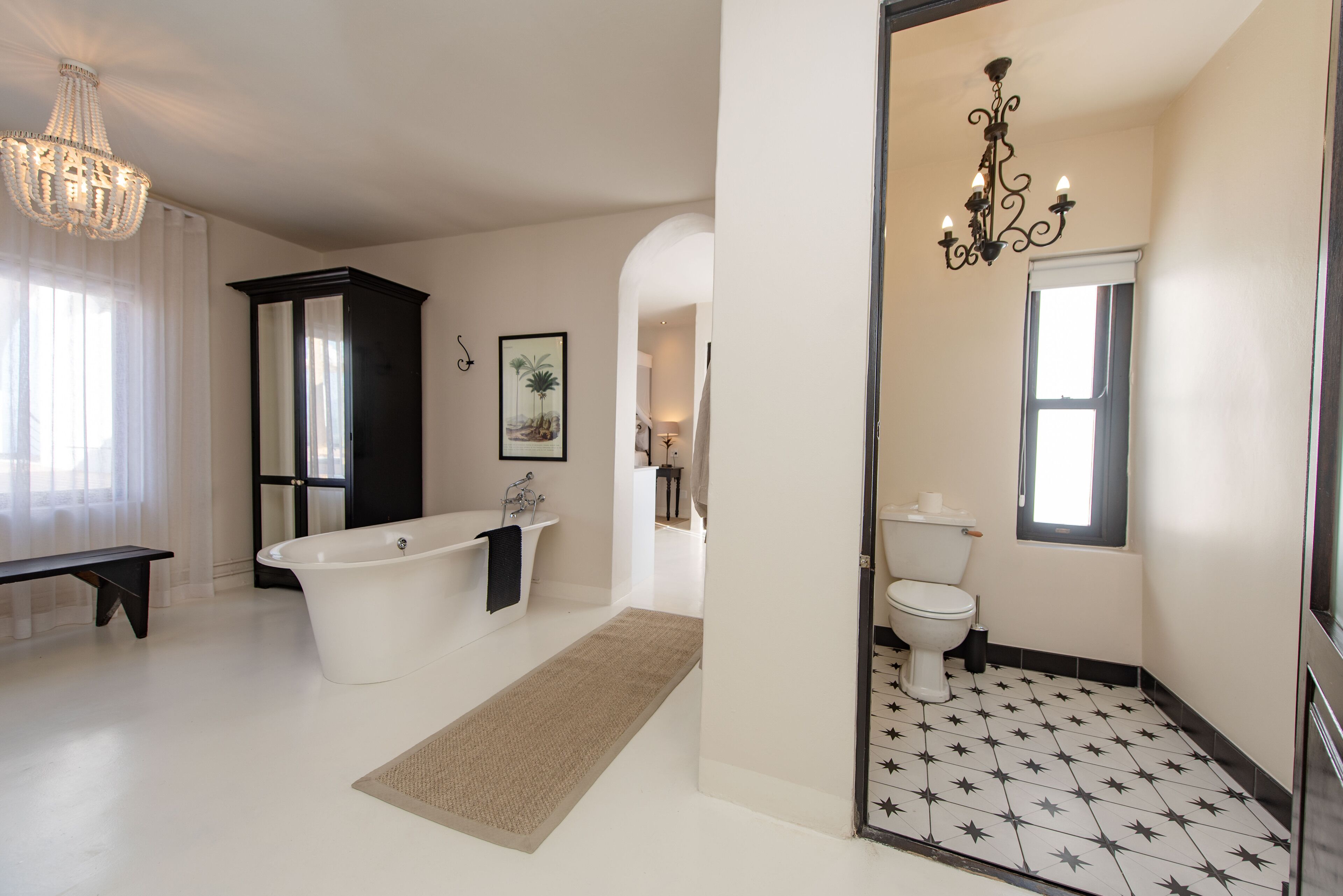 The Ivory Haus 4*