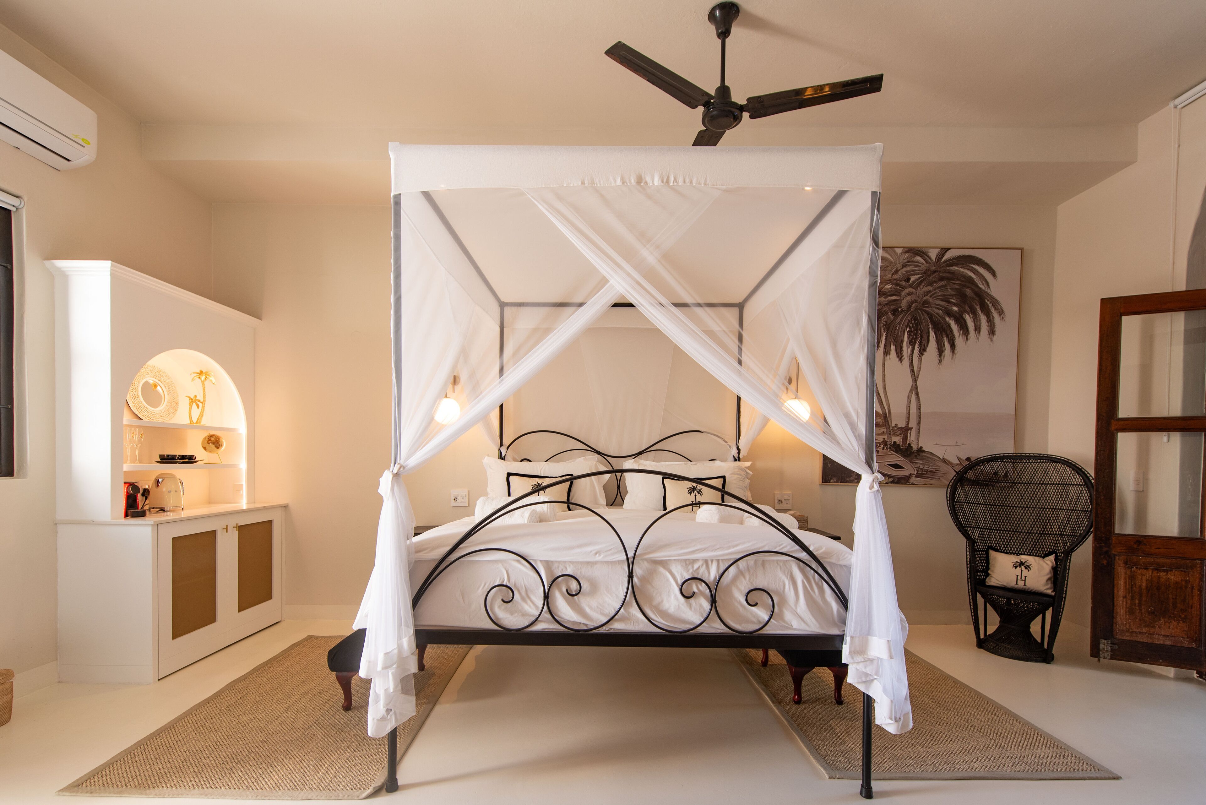 The Ivory Haus 4*