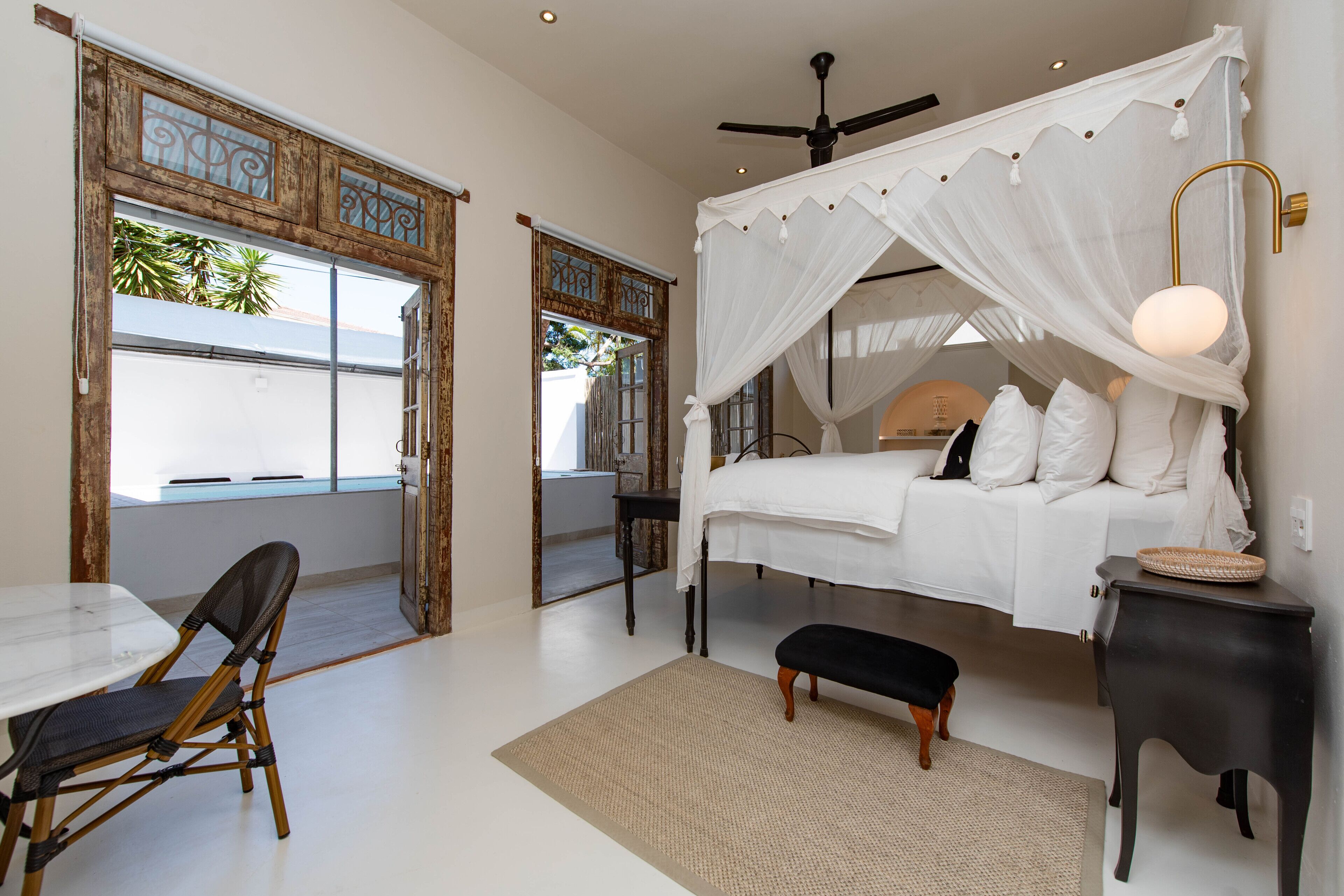 The Ivory Haus 4*
