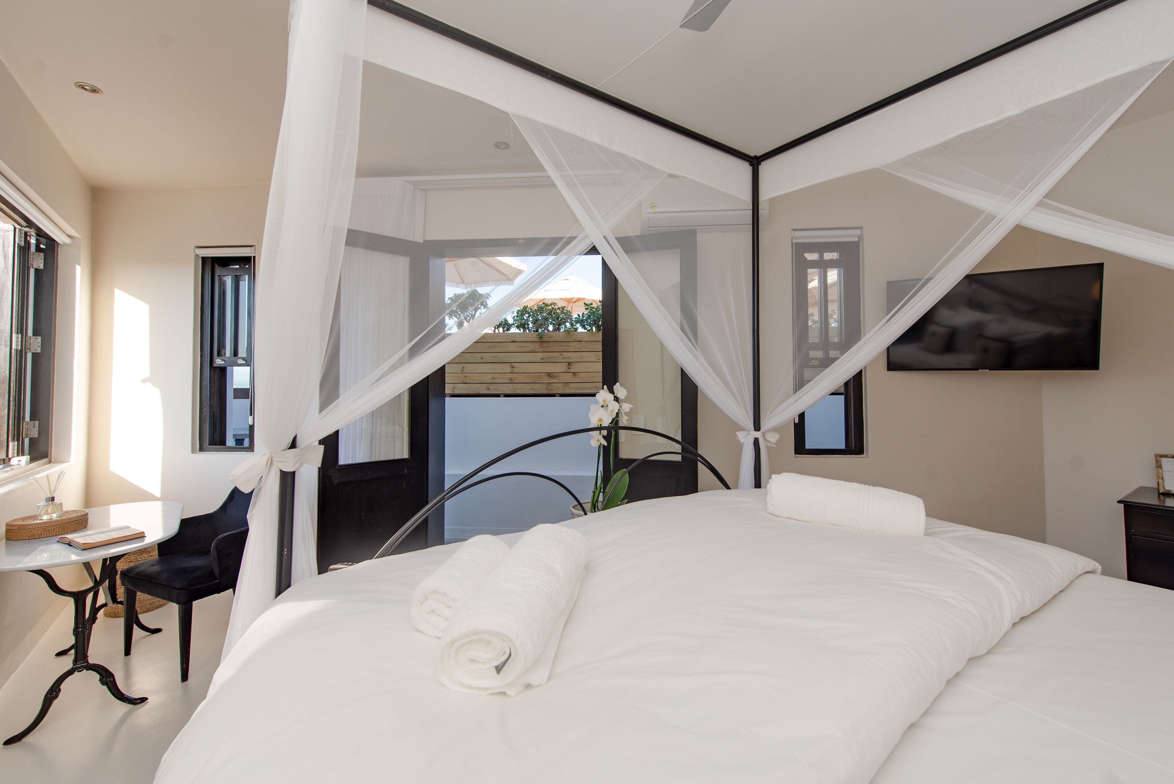 The Ivory Haus 4*