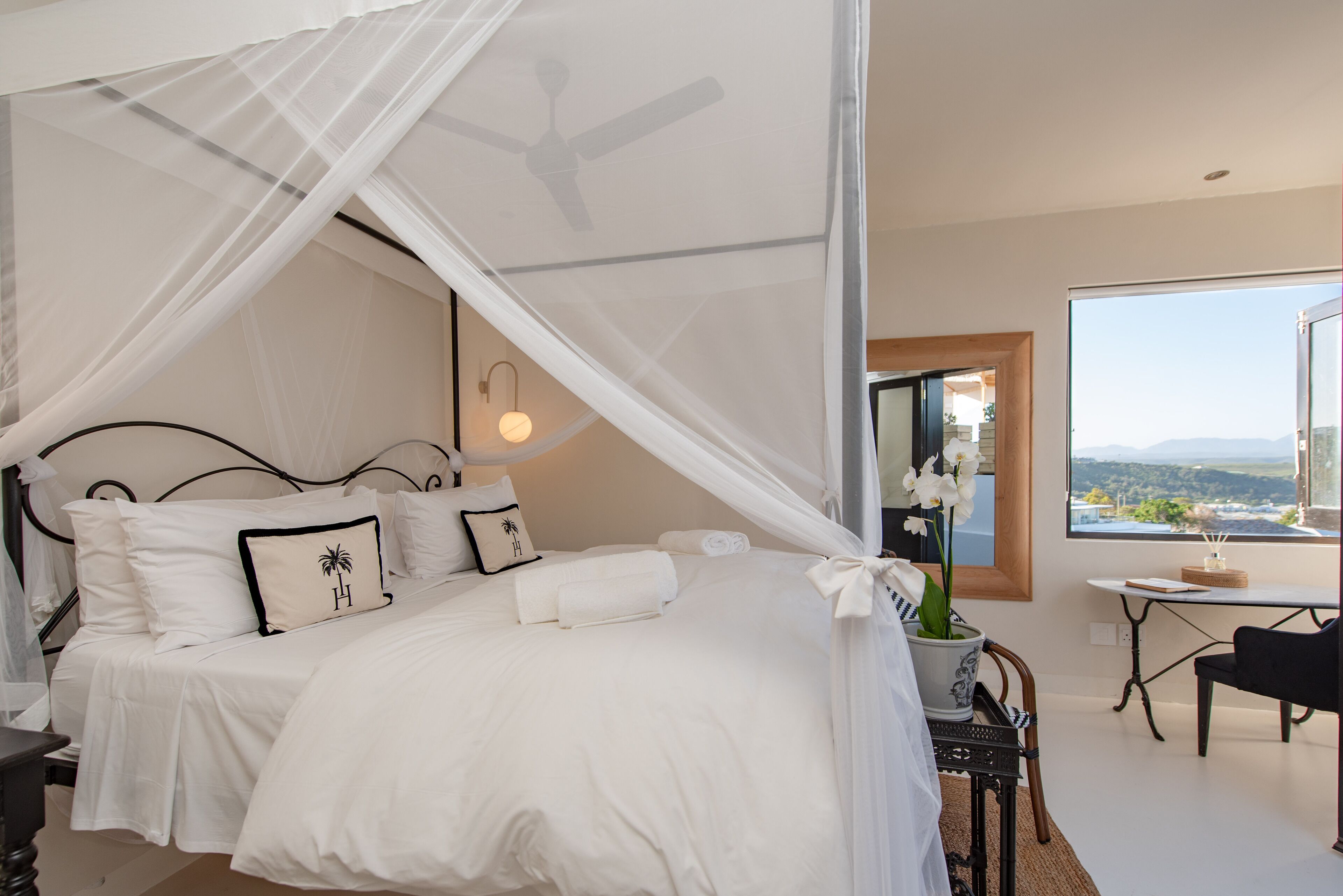 The Ivory Haus 4*