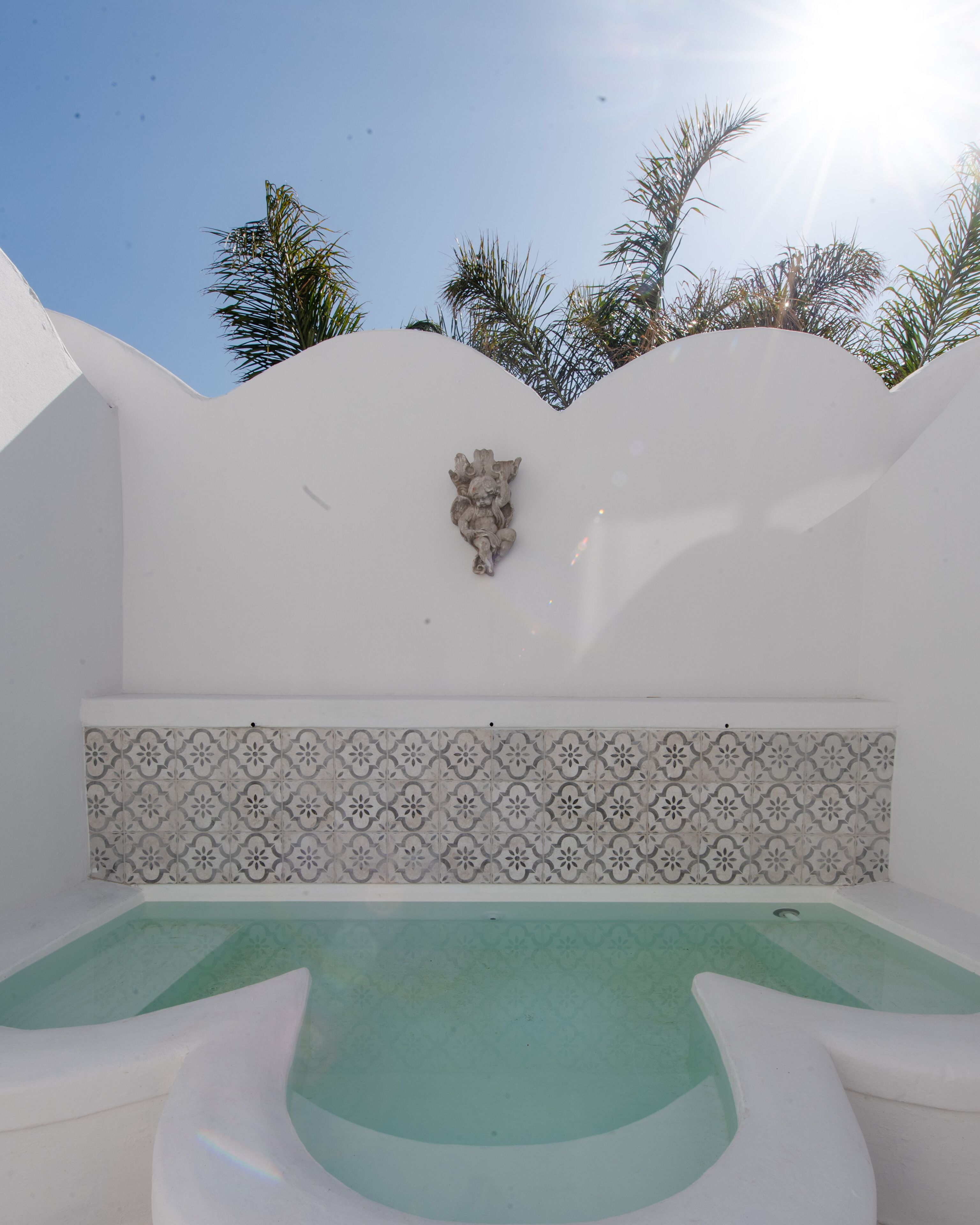 The Ivory Haus 4*