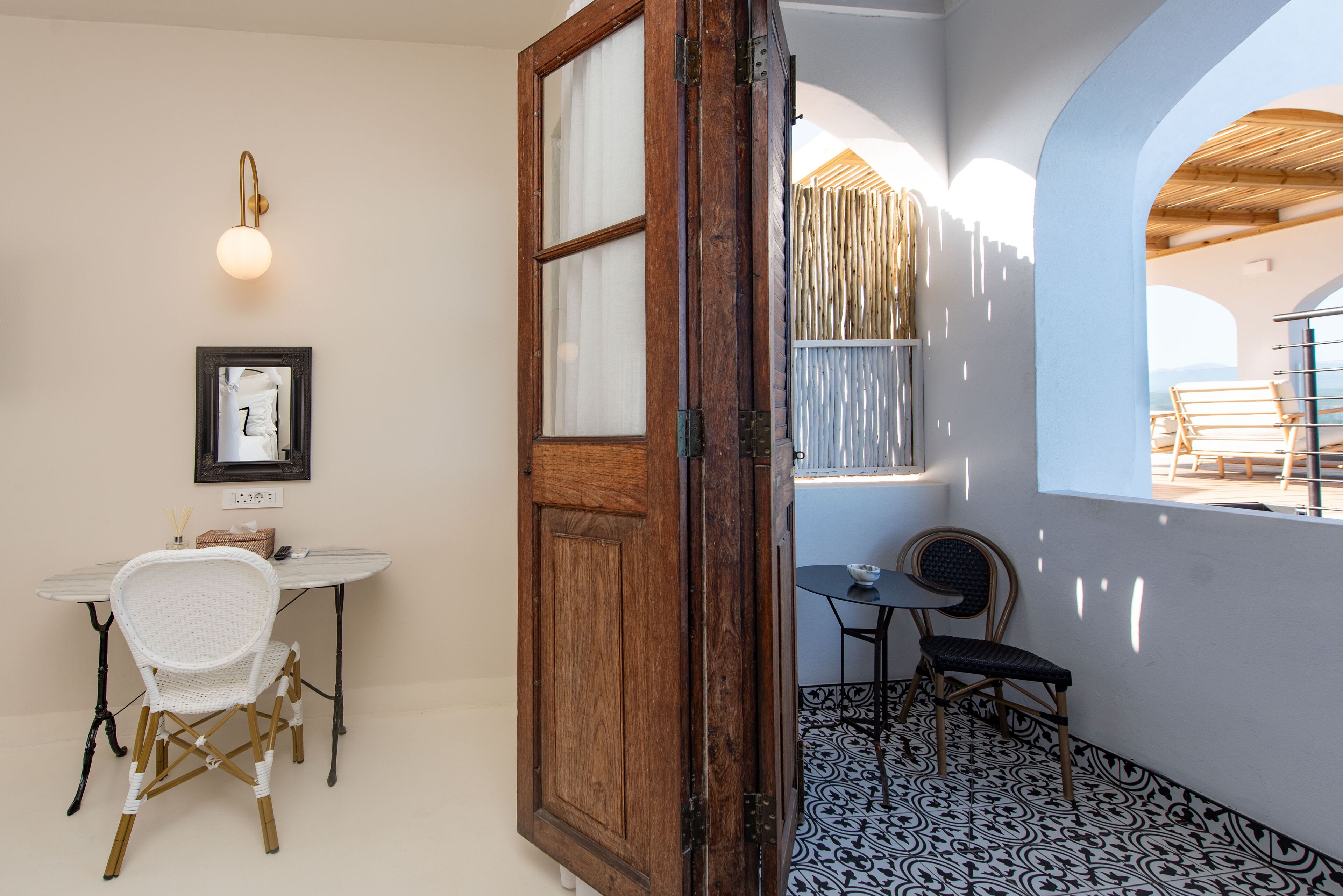 The Ivory Haus 4*