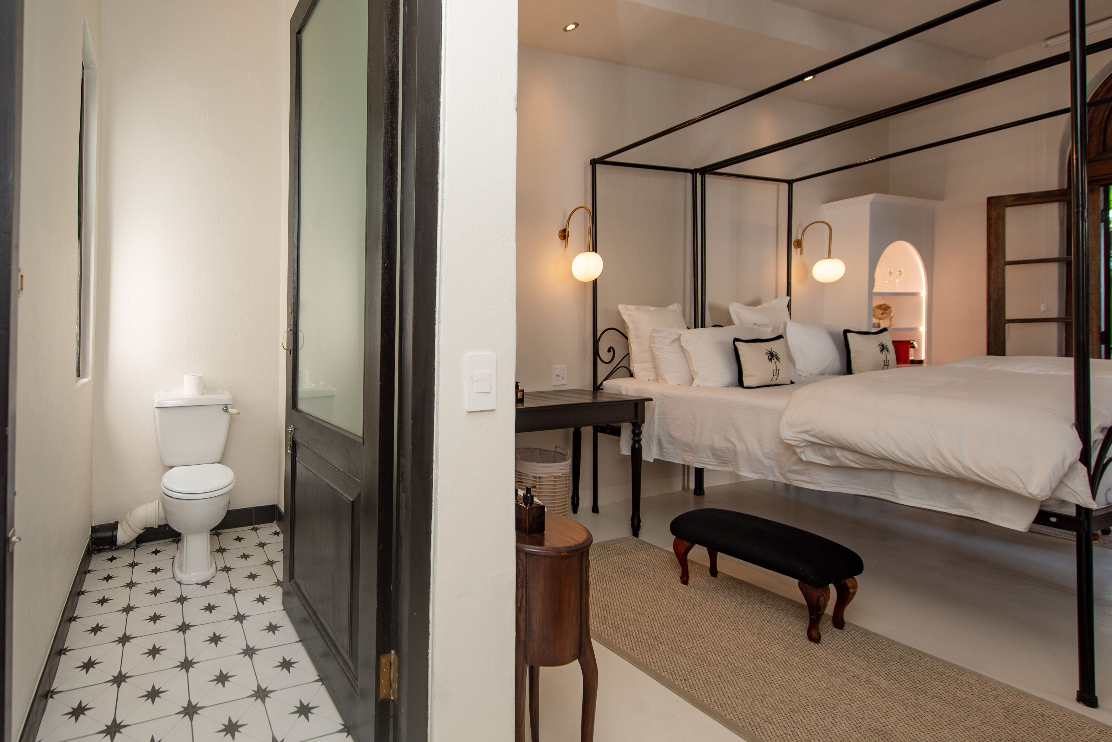 The Ivory Haus 4*