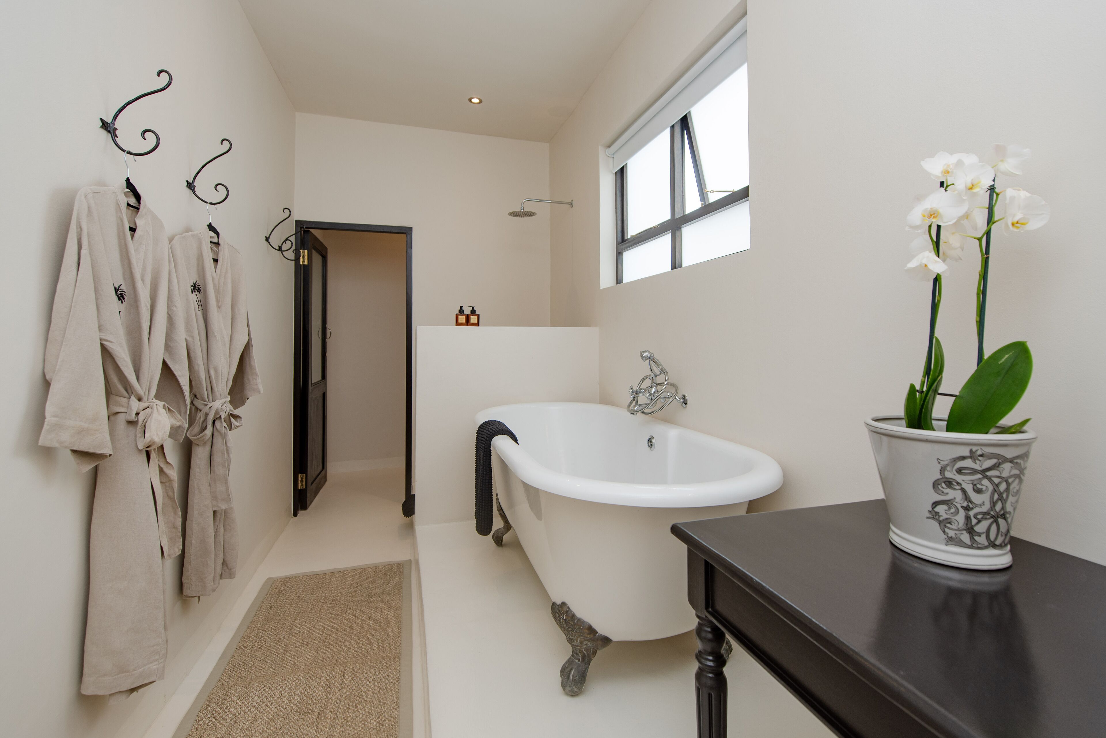The Ivory Haus 4*
