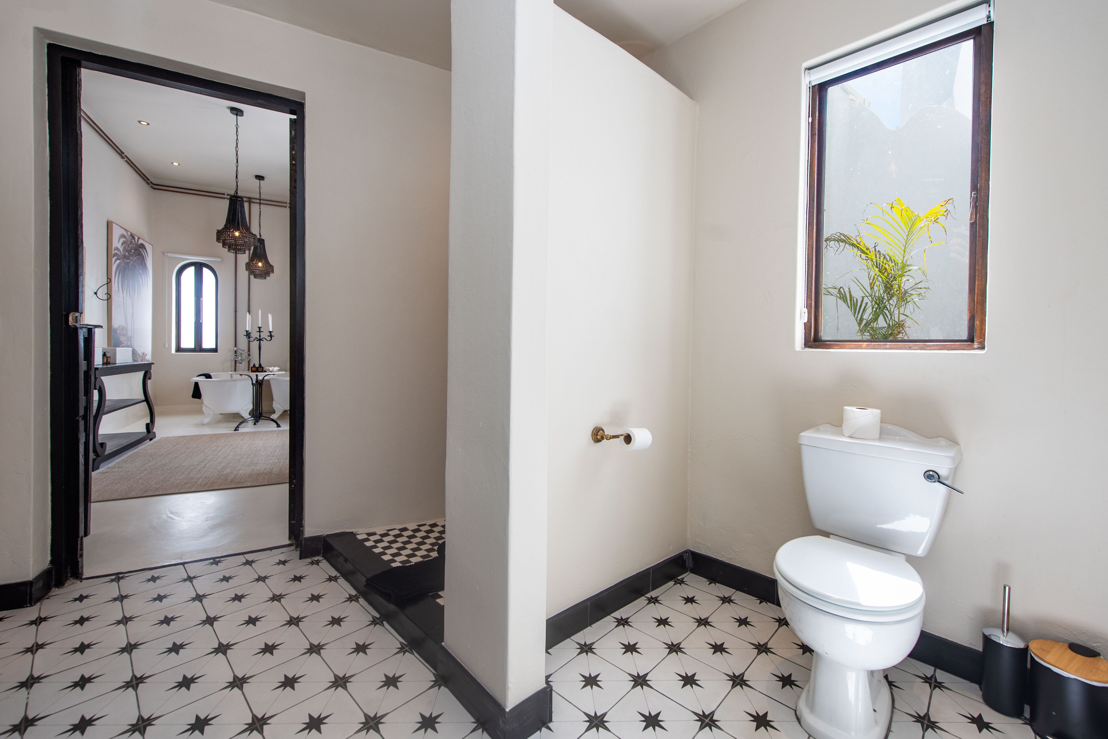 The Ivory Haus 4*