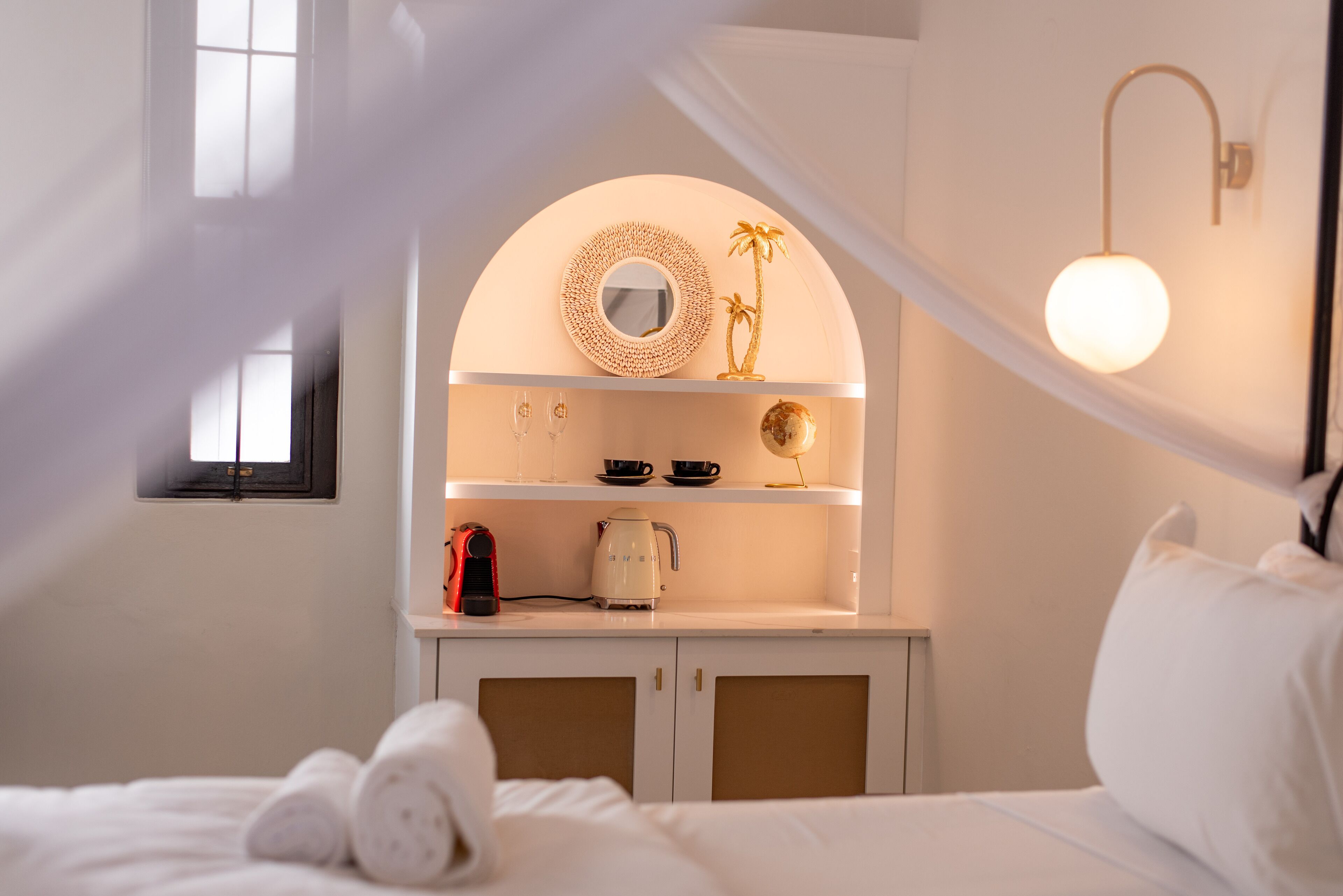 The Ivory Haus 4*