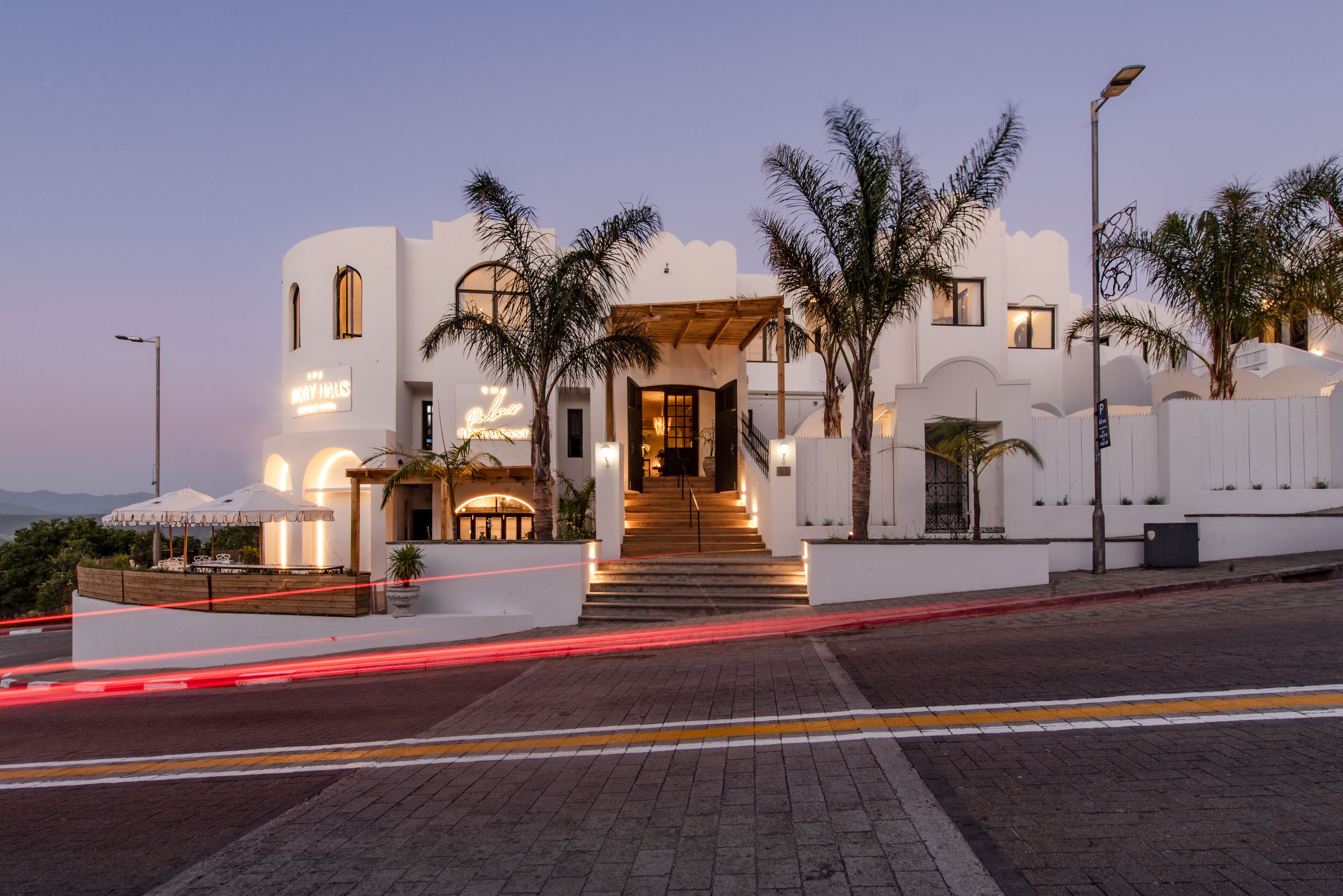 The Ivory Haus 4*