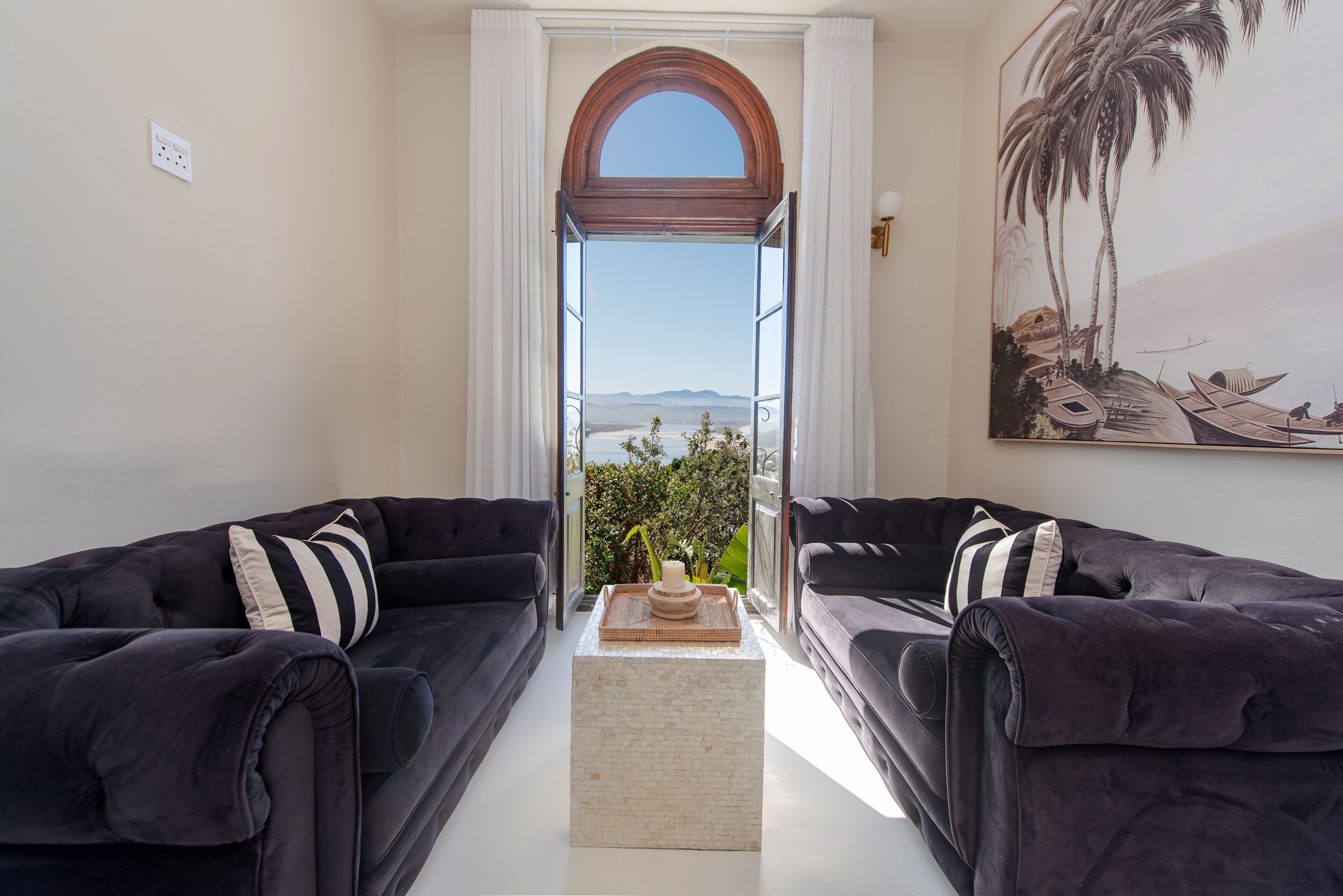 The Ivory Haus 4*