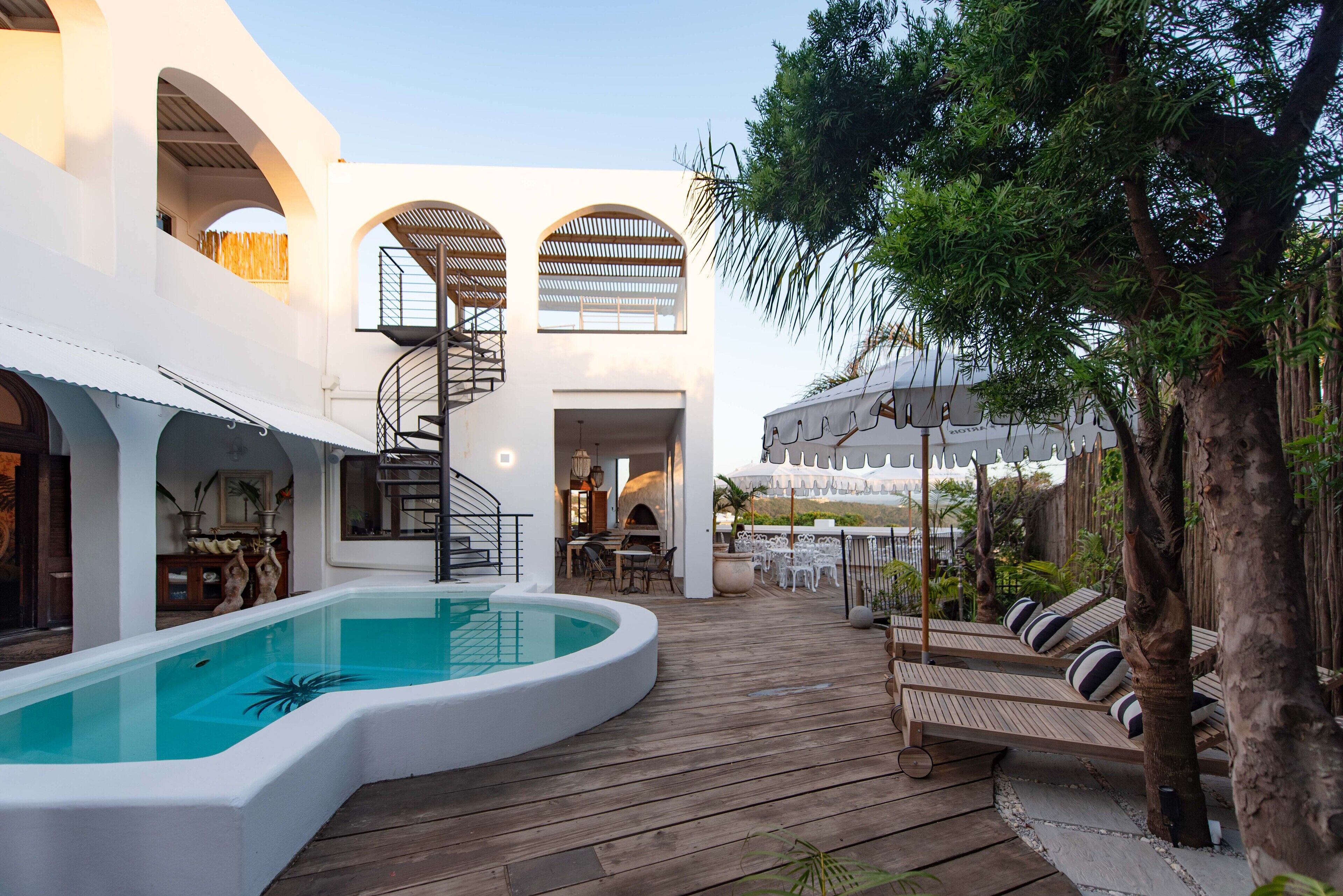 The Ivory Haus 4*