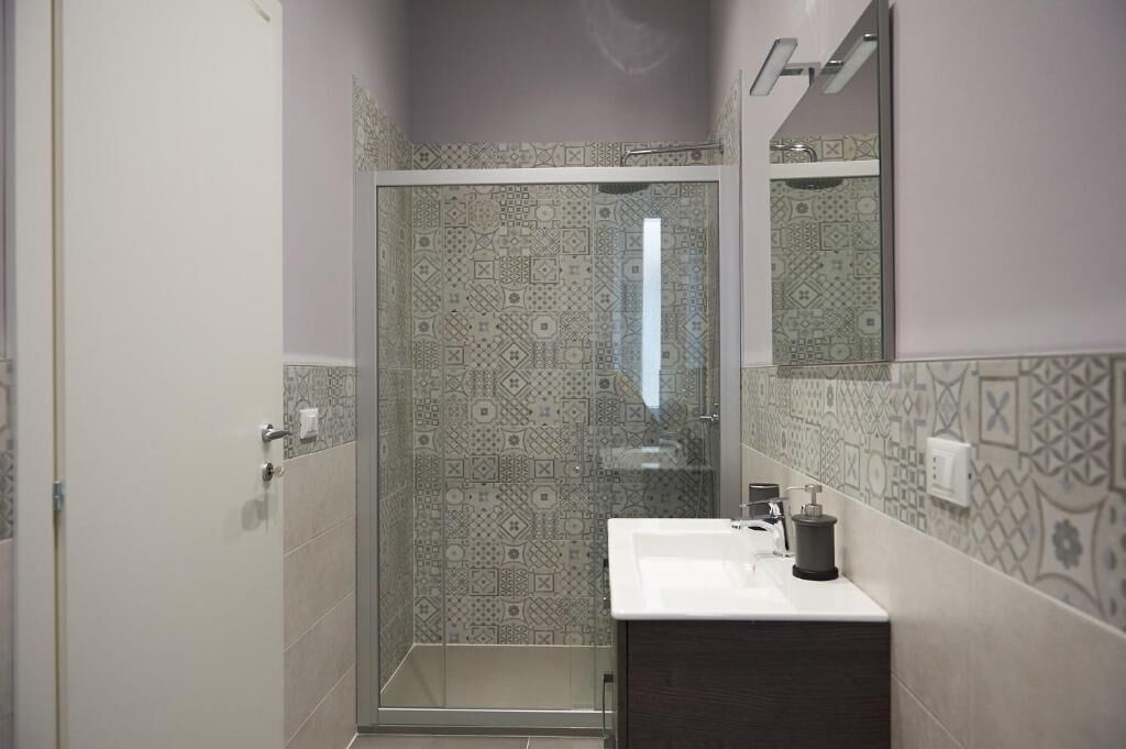 Miramare Luxury Suites 2*