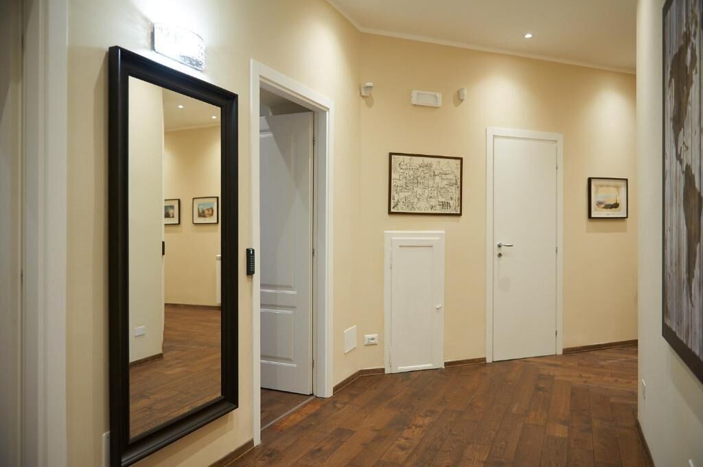Miramare Luxury Suites 2*