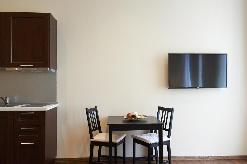 Miramare Luxury Suites 2*